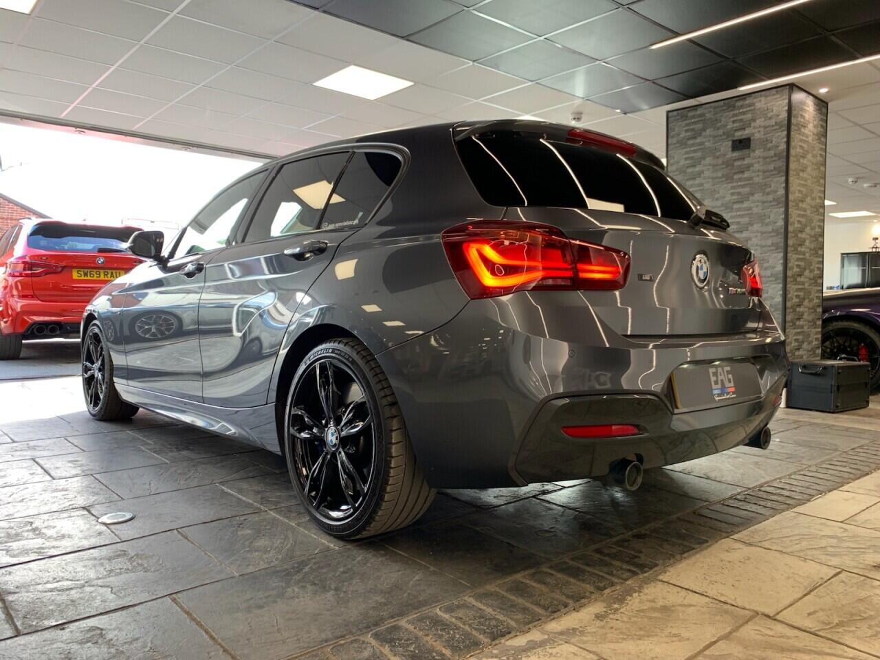 BMW 1 Series view 18