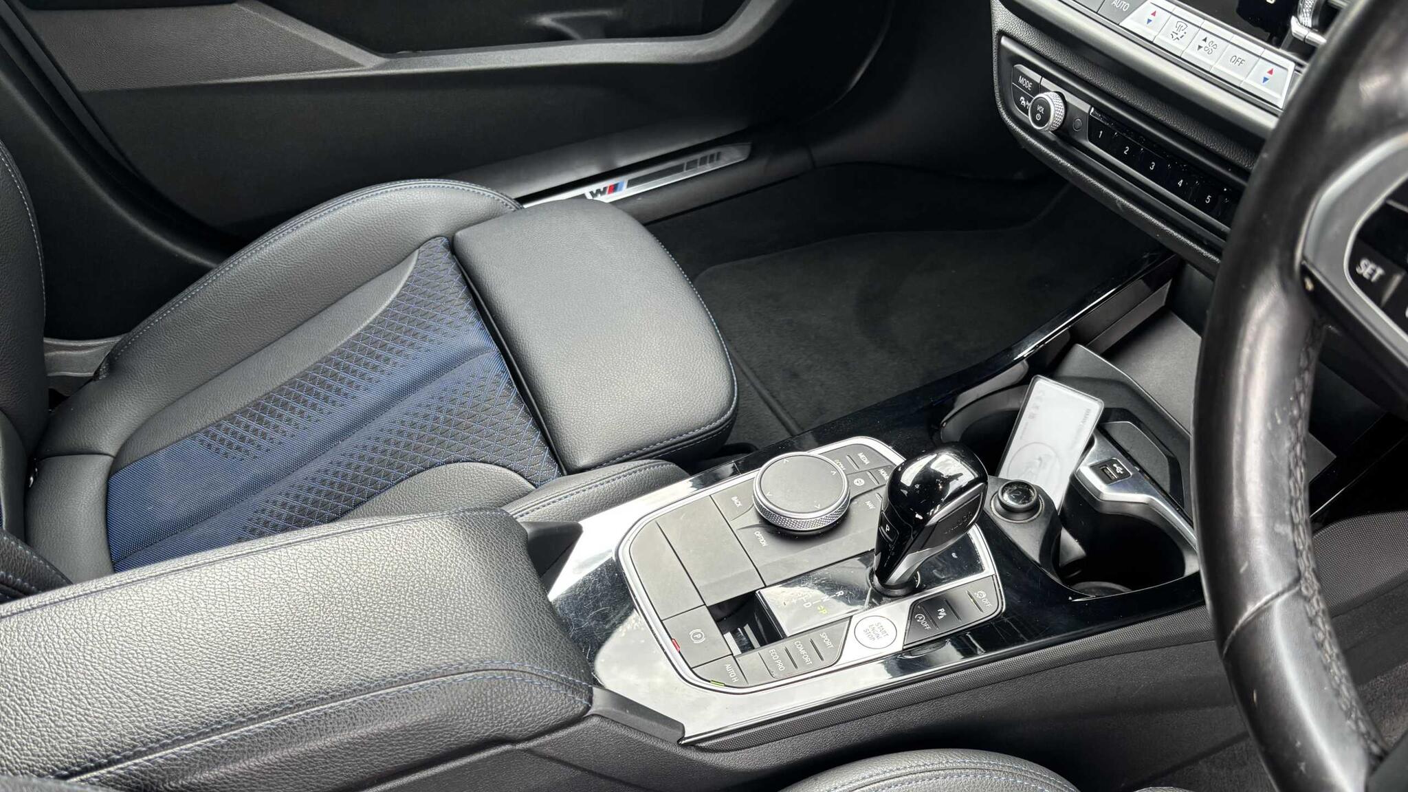 BMW 1 Series view 8