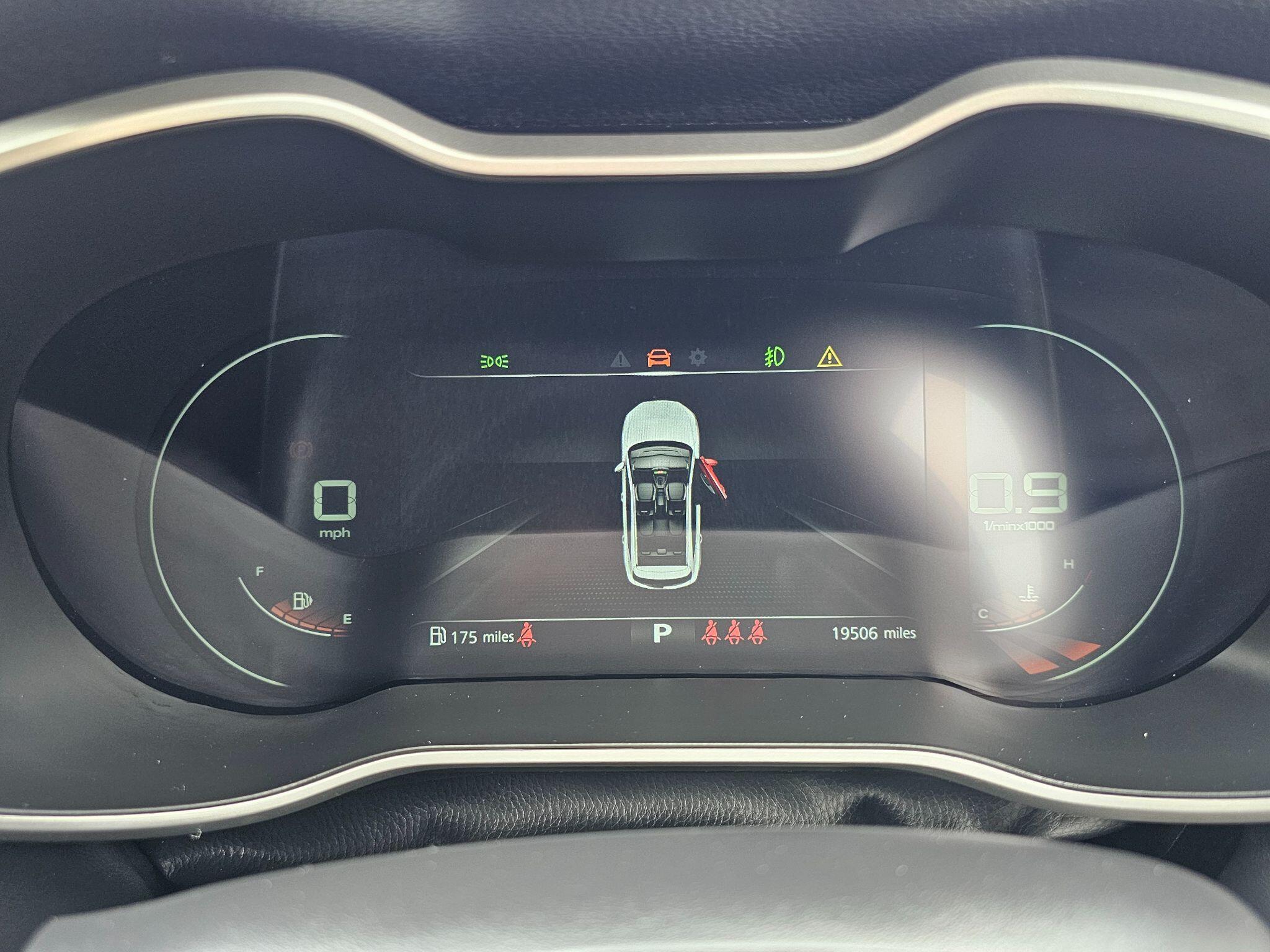 MG ZS view 44