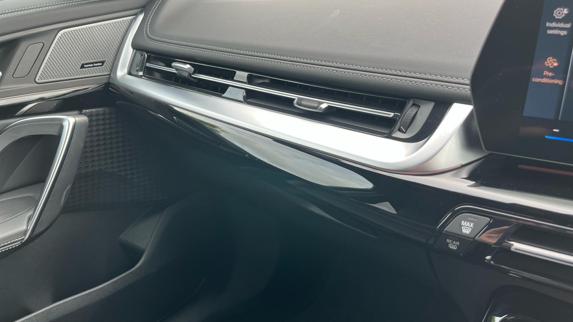 BMW iX1 view 47