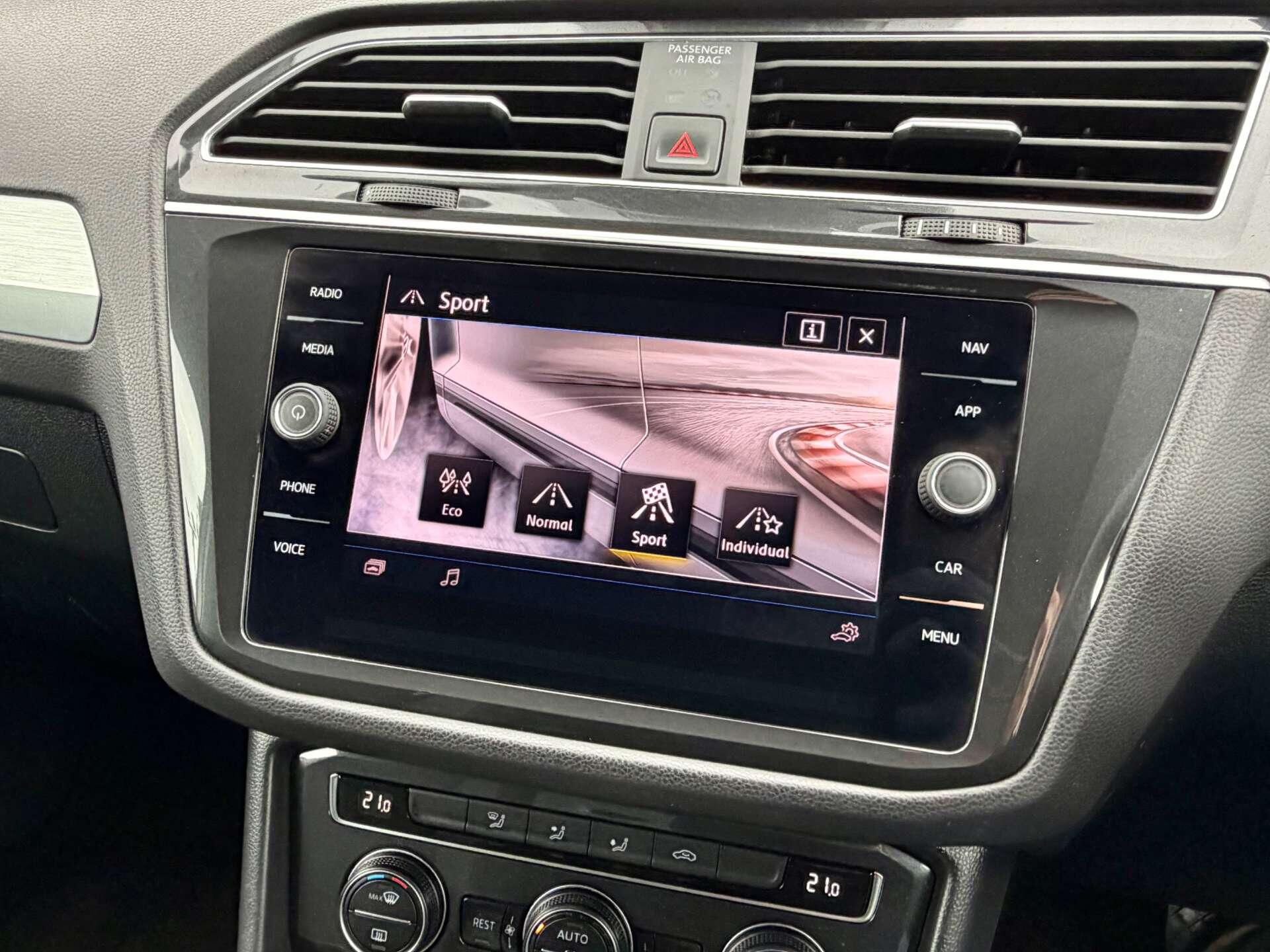 Volkswagen Tiguan view 54