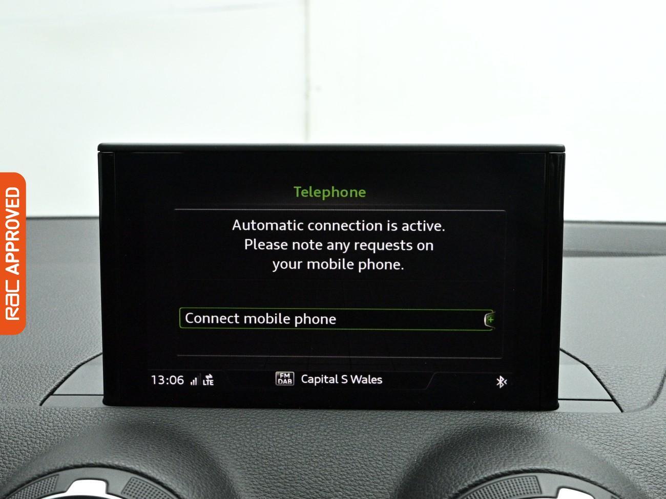 Audi Q2 view 3