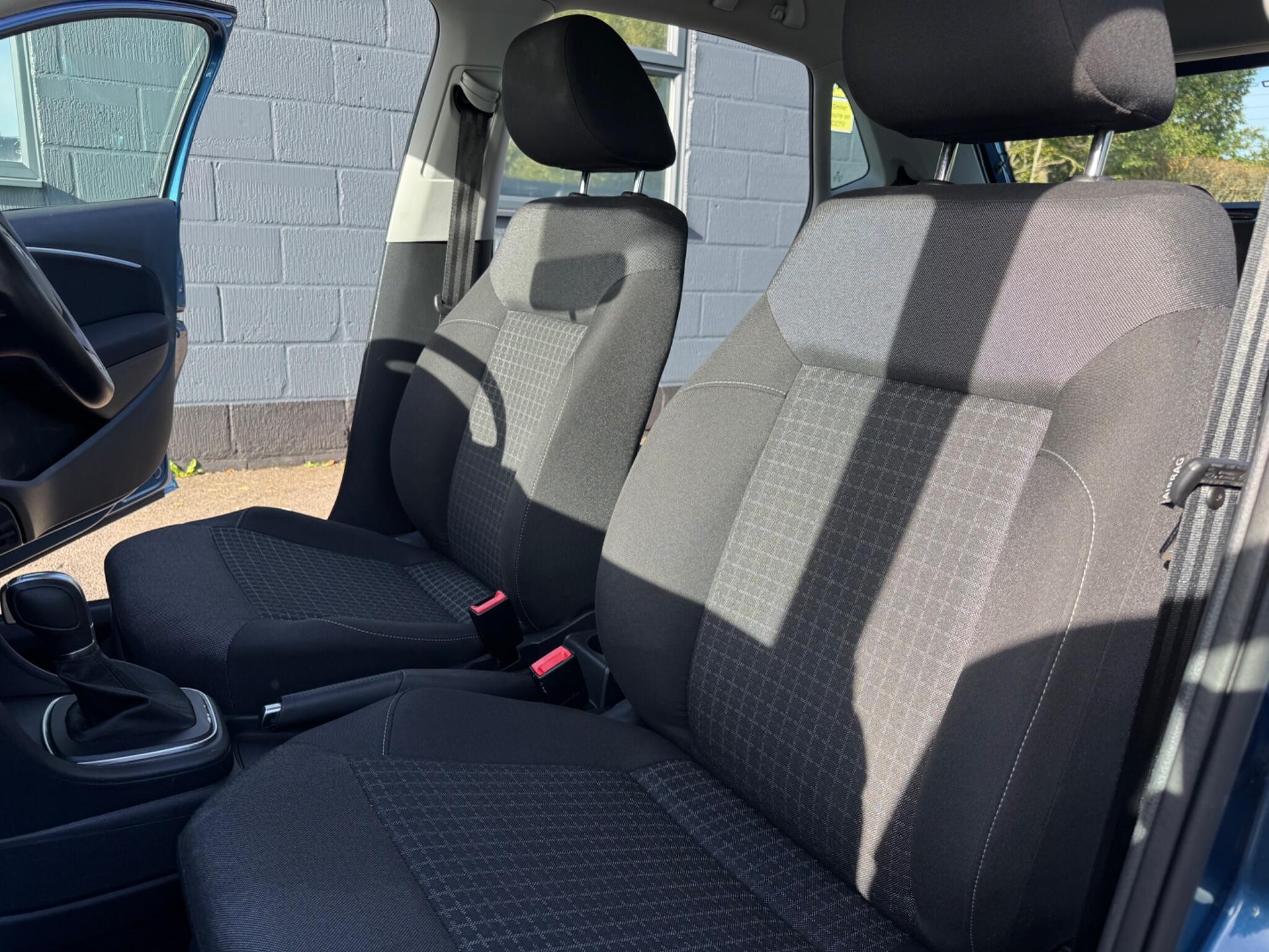 Volkswagen Polo view 40