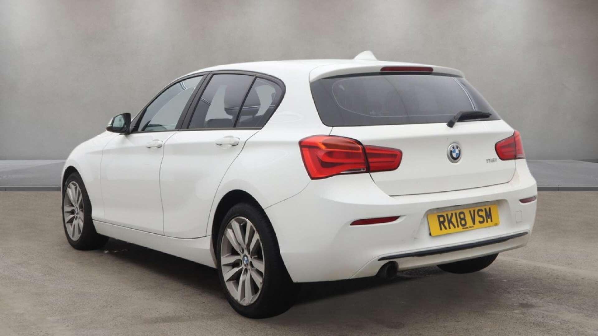 BMW 1 Series view 6