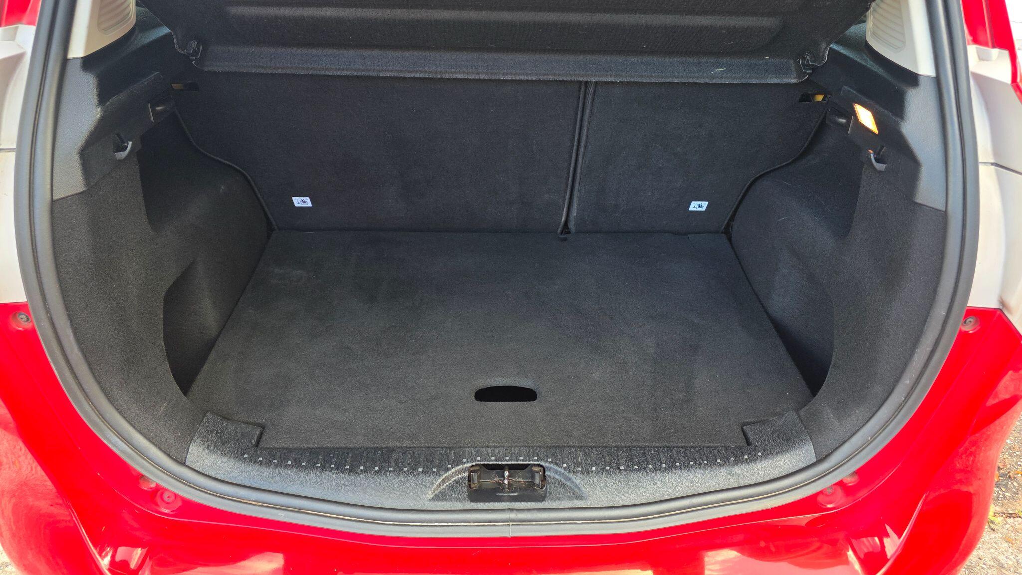 Ford B-Max view 33