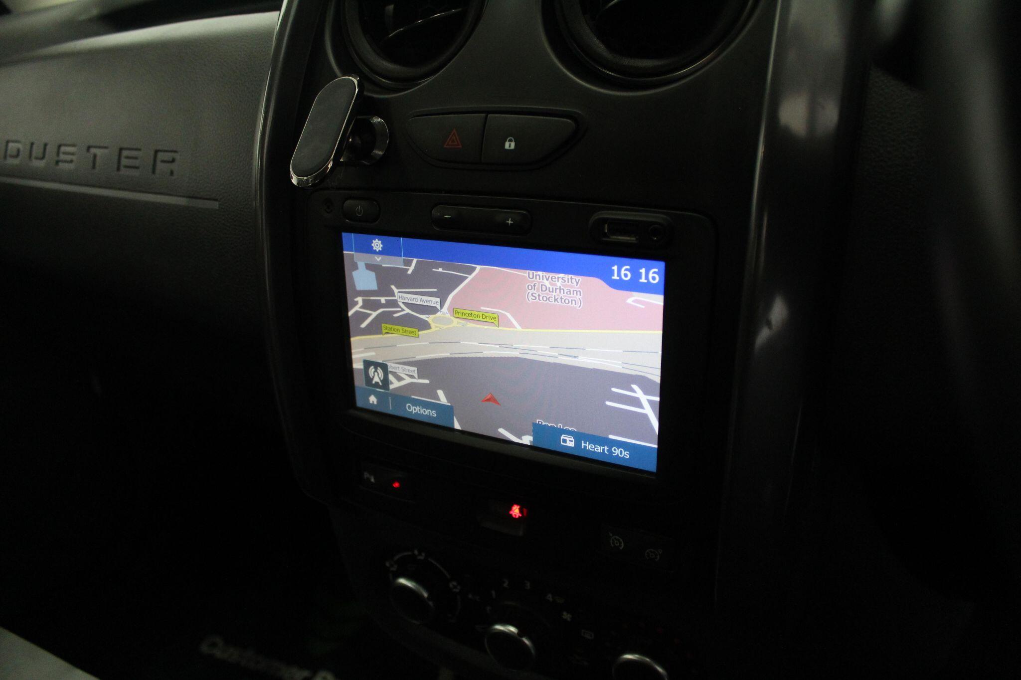 Dacia Duster view 38