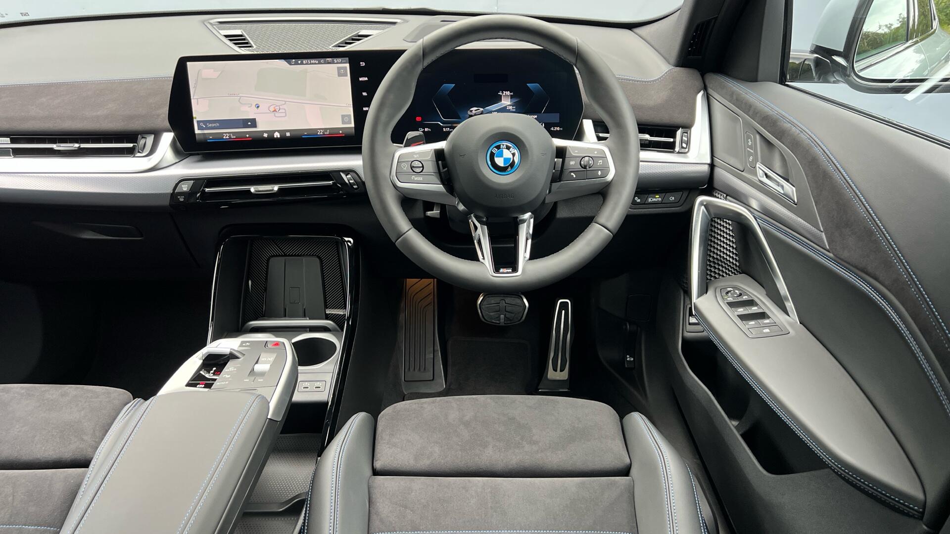 BMW Ix2 view 5