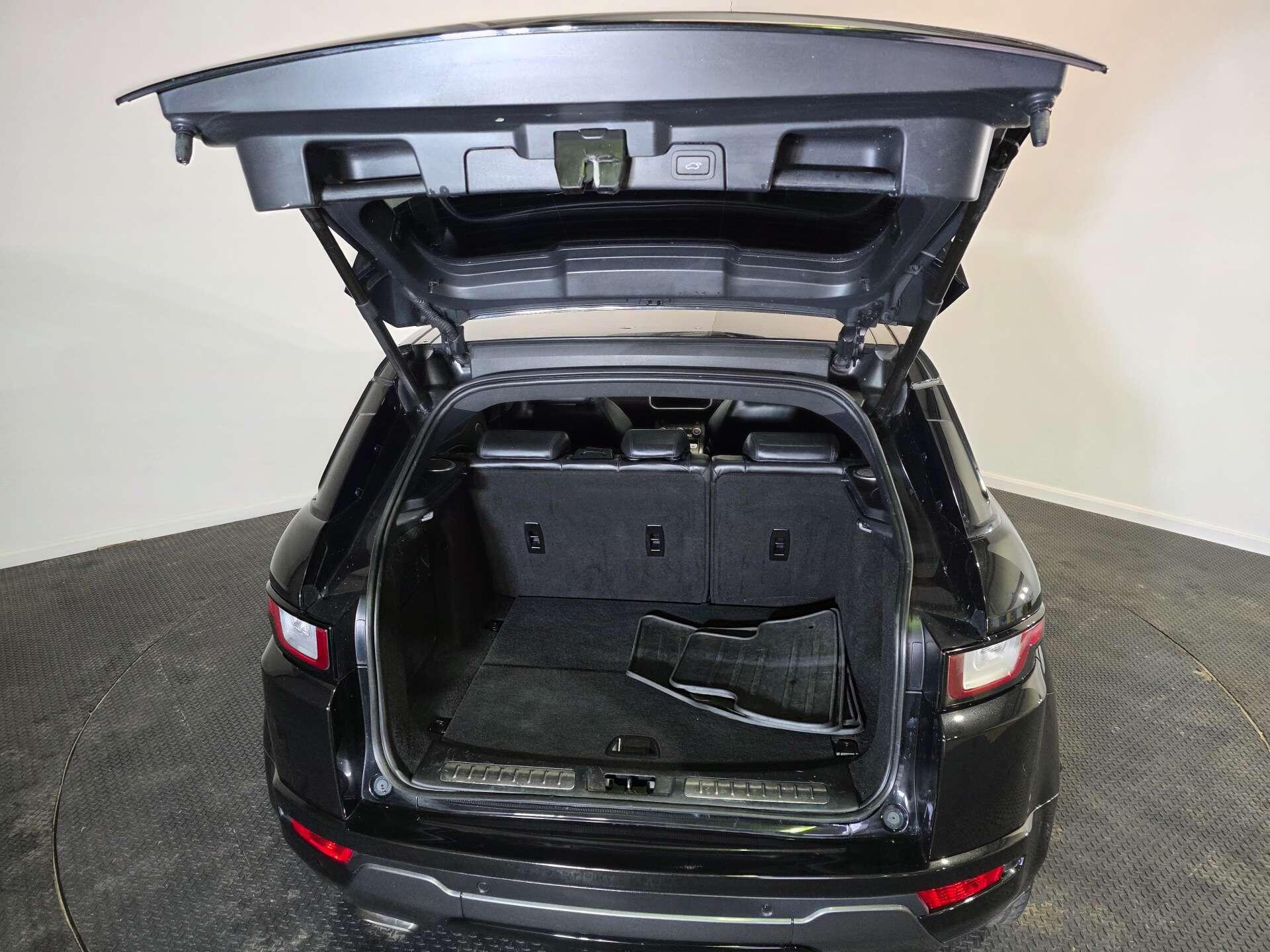 Land Rover Range Rover Evoque view 19