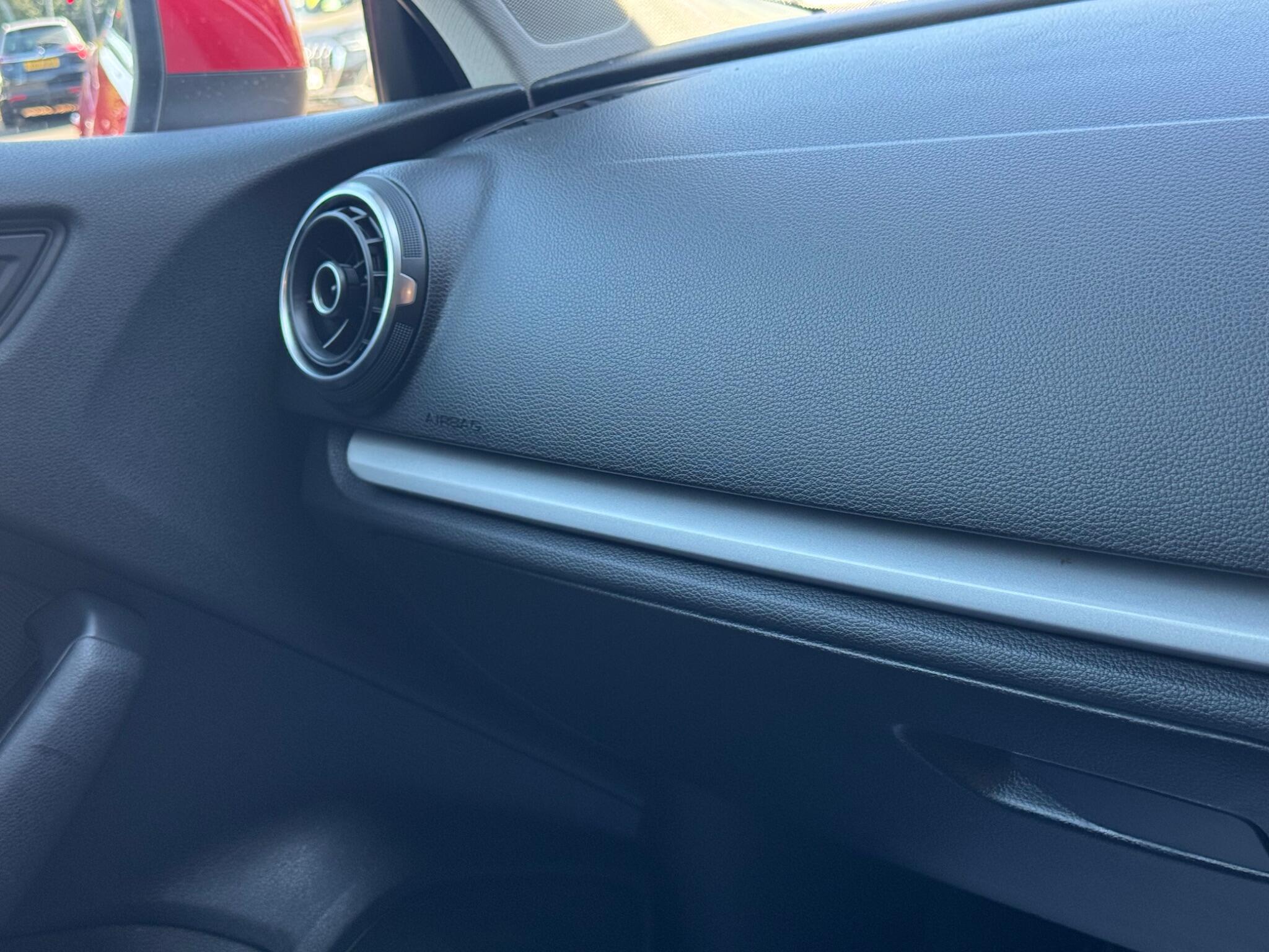 Audi A3 view 27