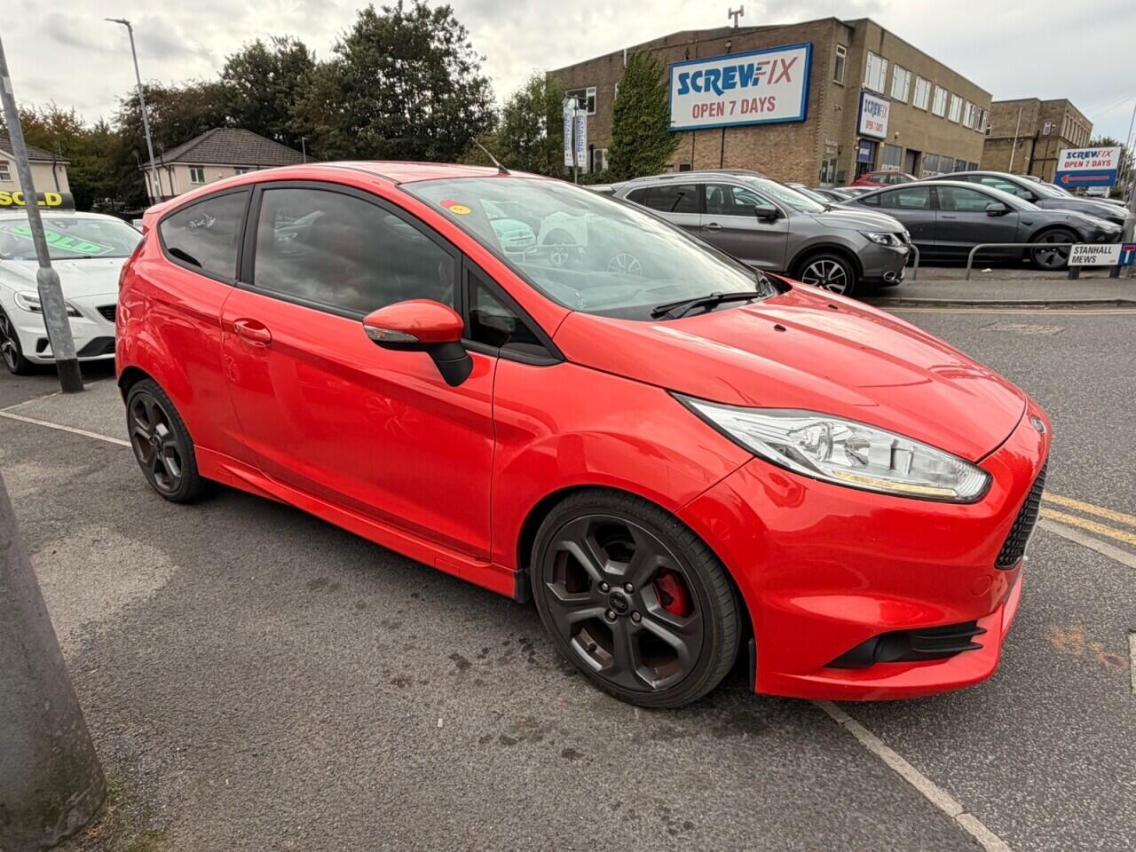 Ford Fiesta view 3