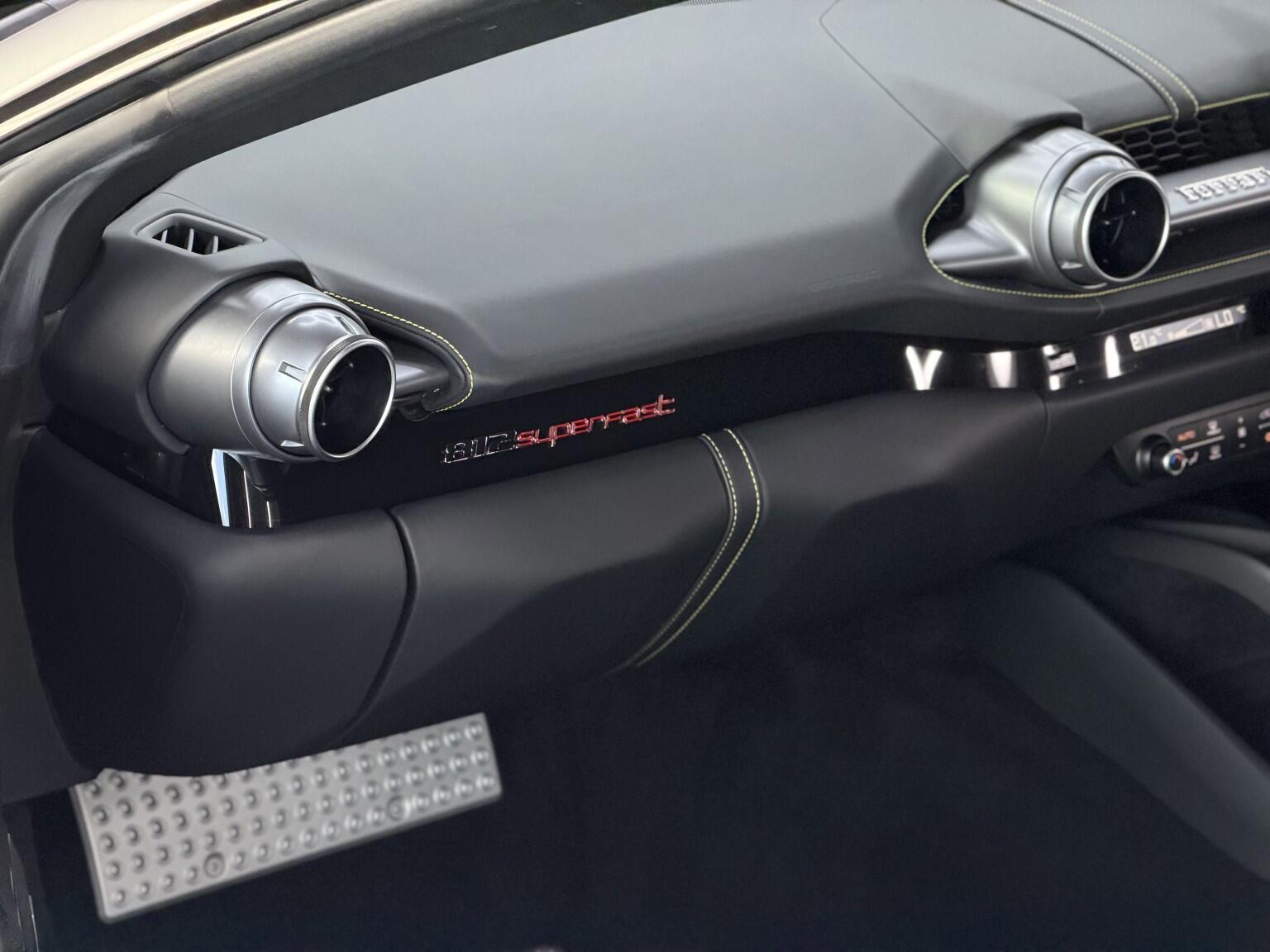 Ferrari 812 view 51