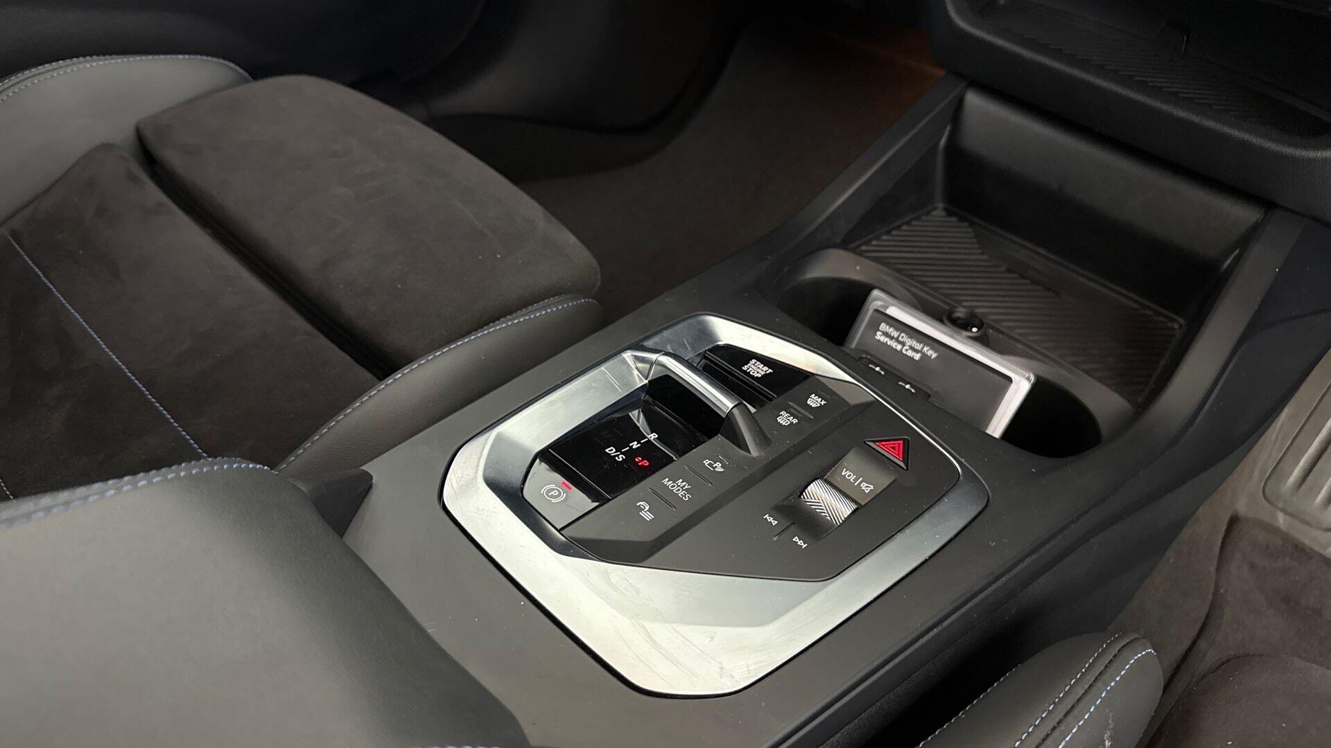 BMW 1 Series view 10