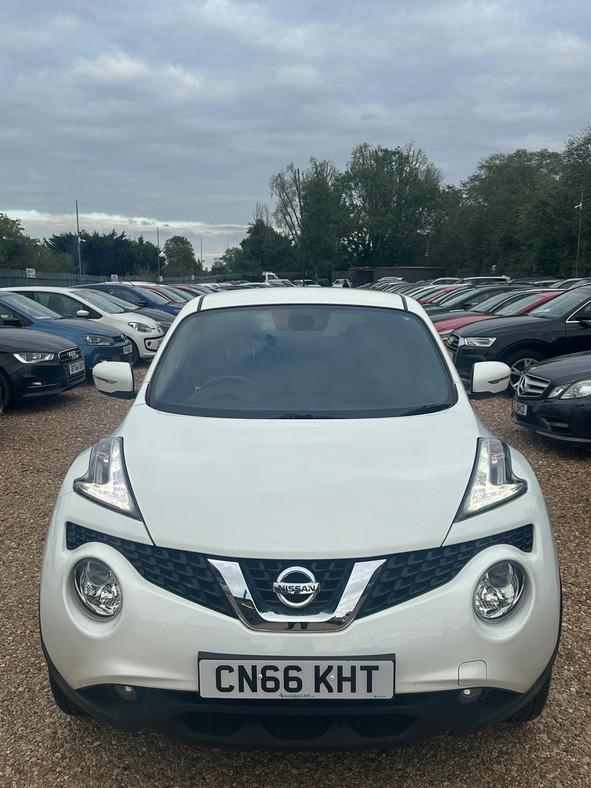 Nissan Juke view 2