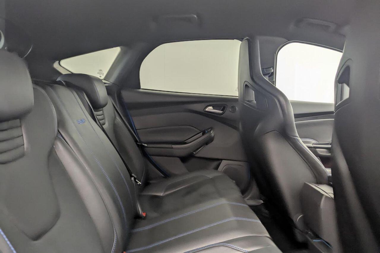 Ford Focus view 16