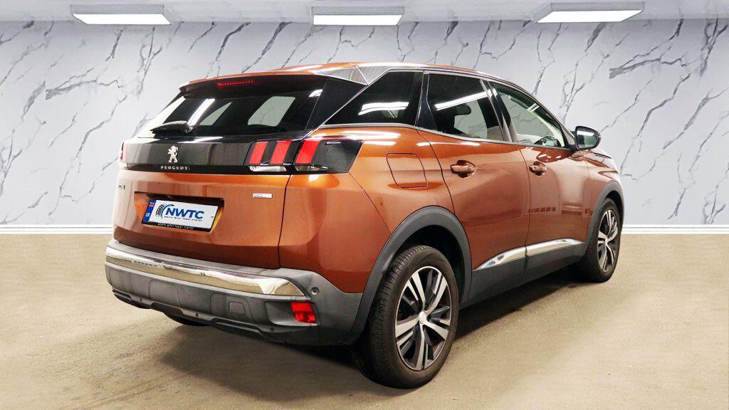 Peugeot 3008 view 7