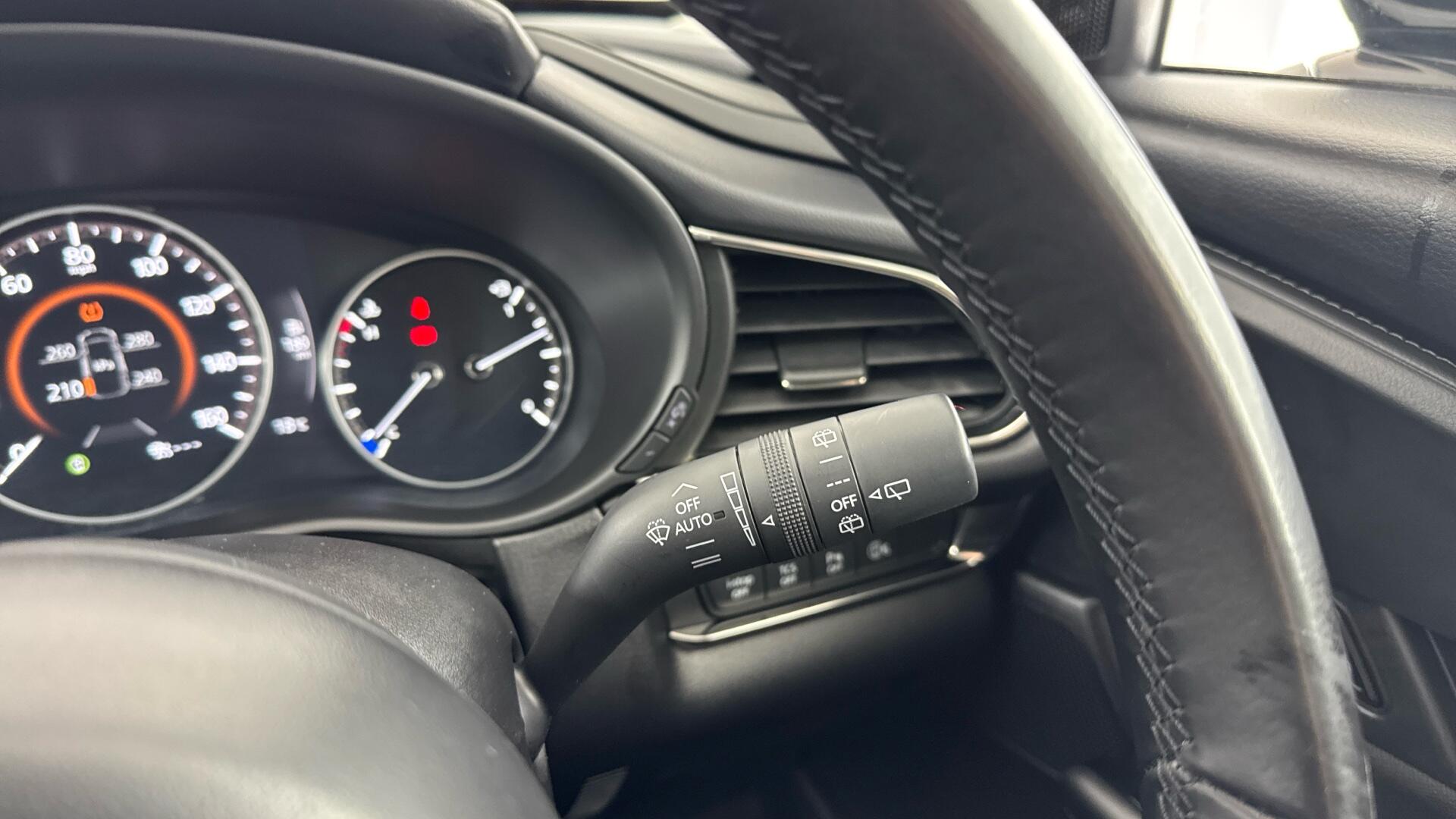 Mazda CX-30 view 42