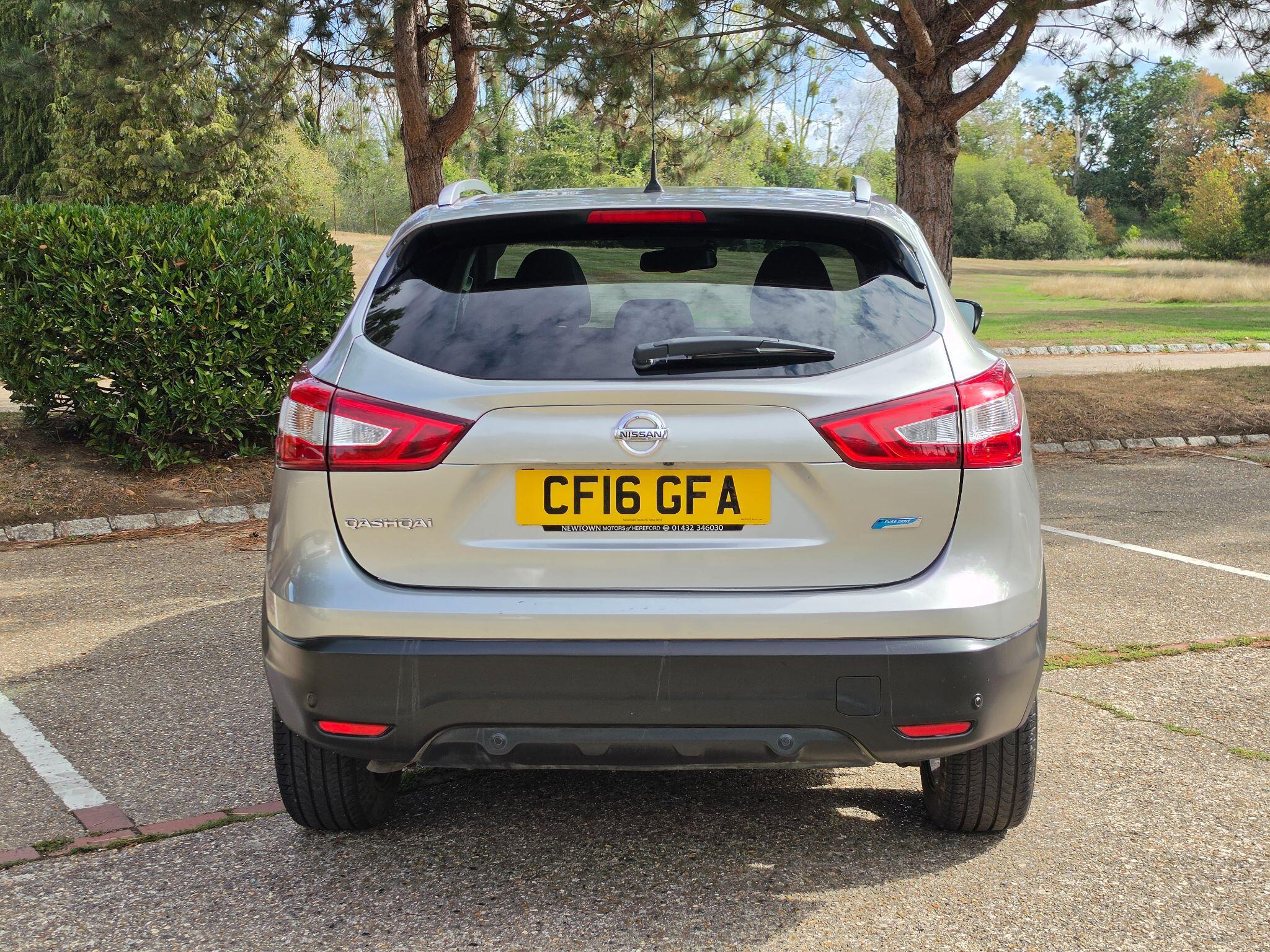 Nissan Qashqai view 18
