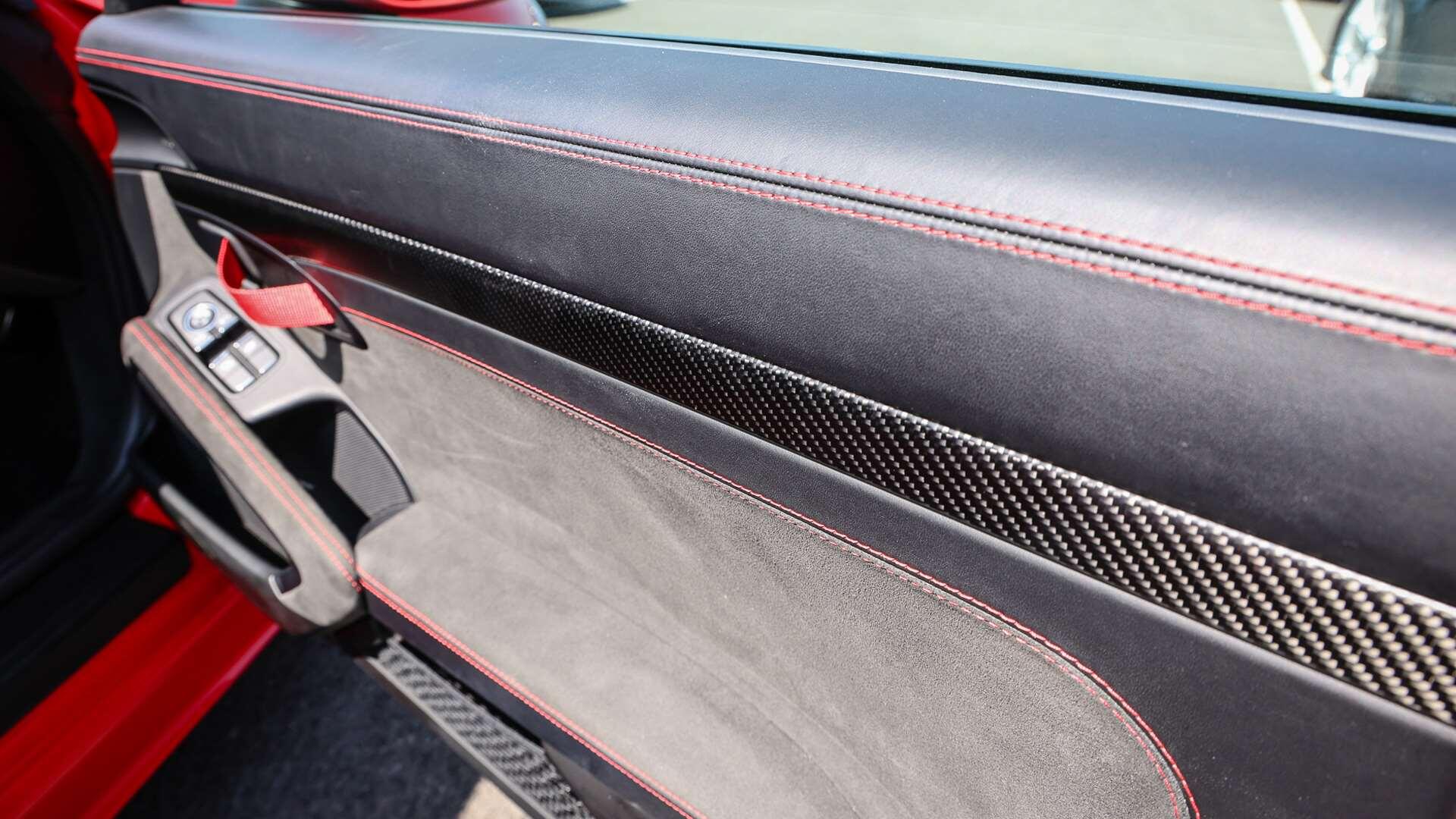 Porsche 718 Spyder view 24
