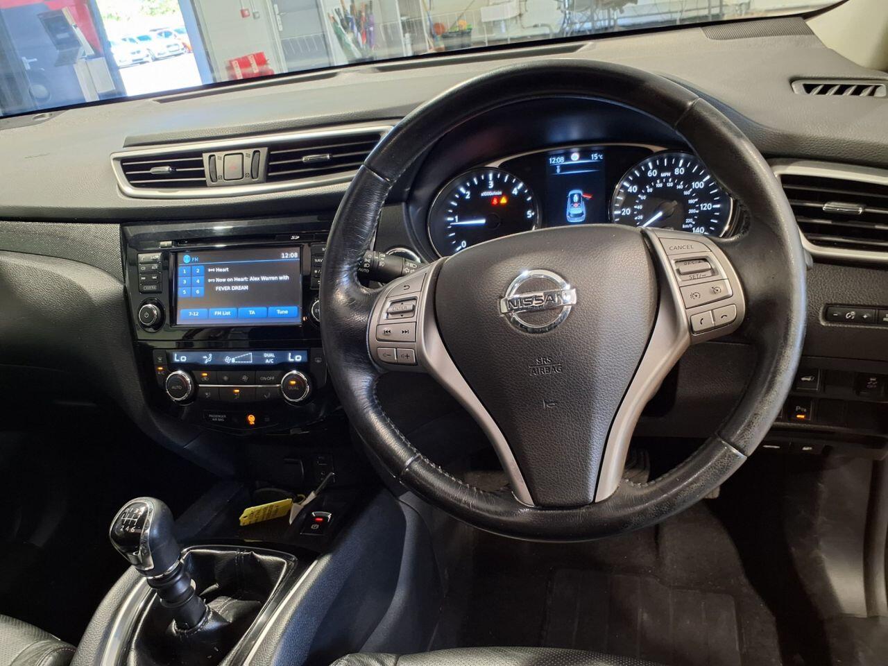 Nissan X-Trail view 9