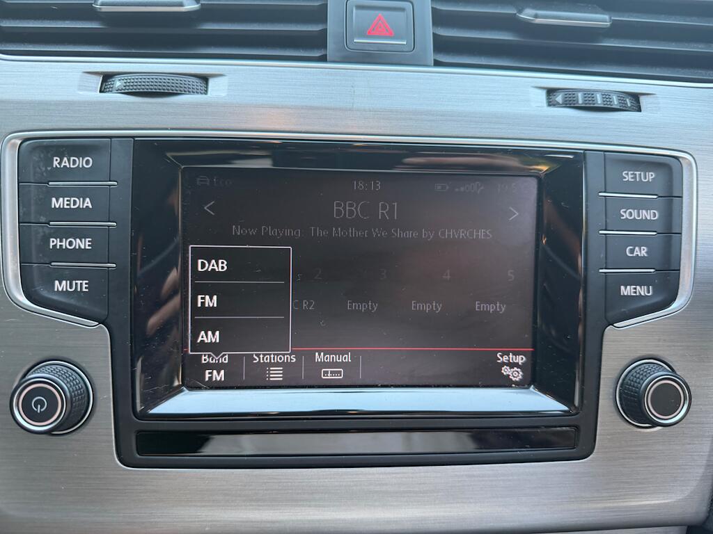 Volkswagen Golf view 20