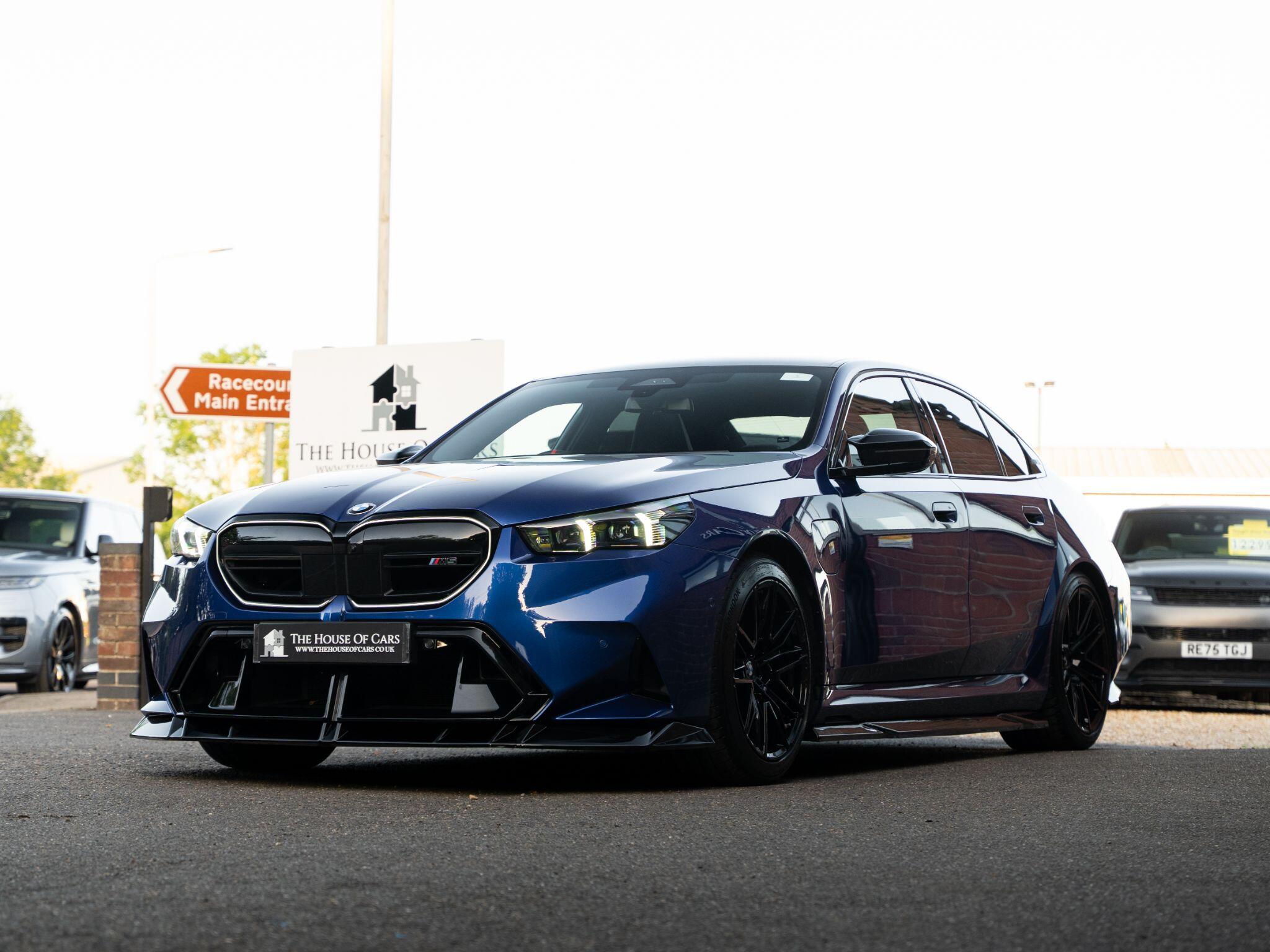 BMW M5 view 6