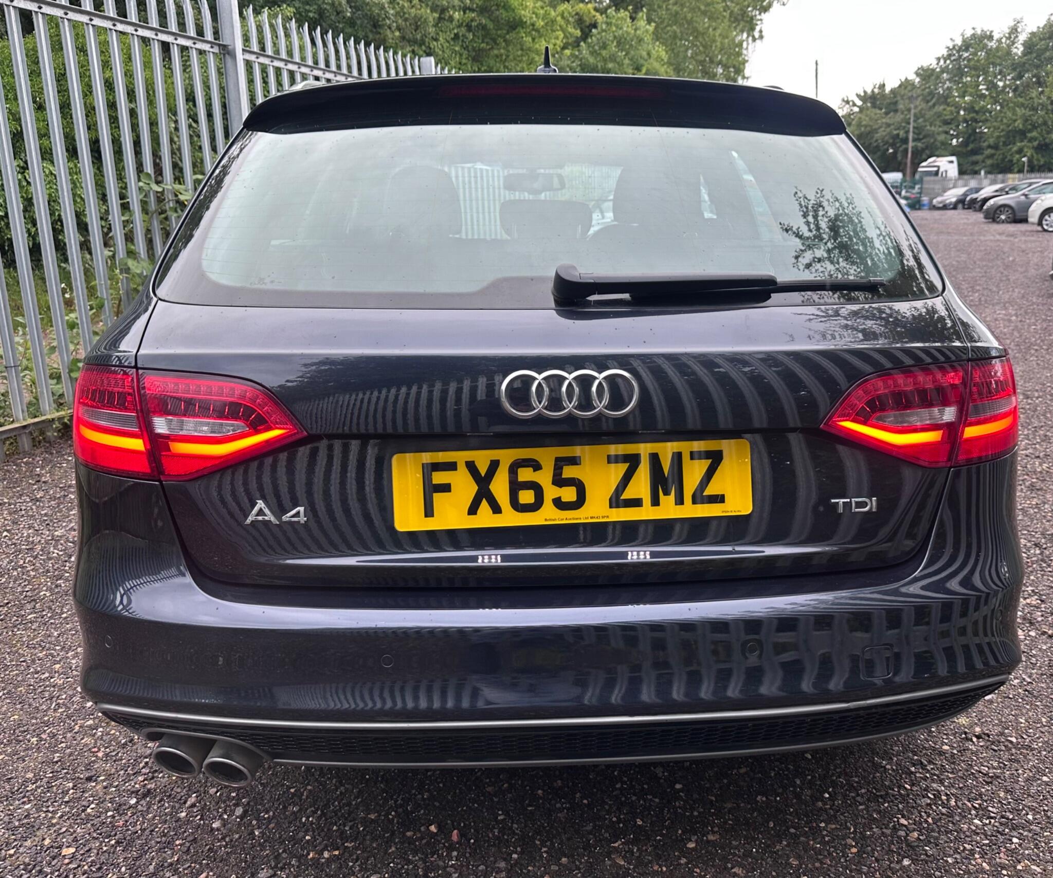 2015 Audi A4 Avant image 15