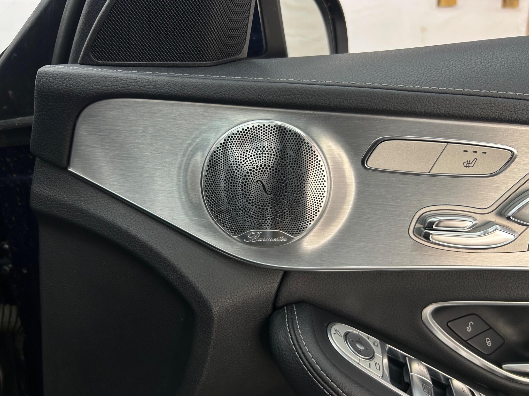 Mercedes-Benz C Class view 31