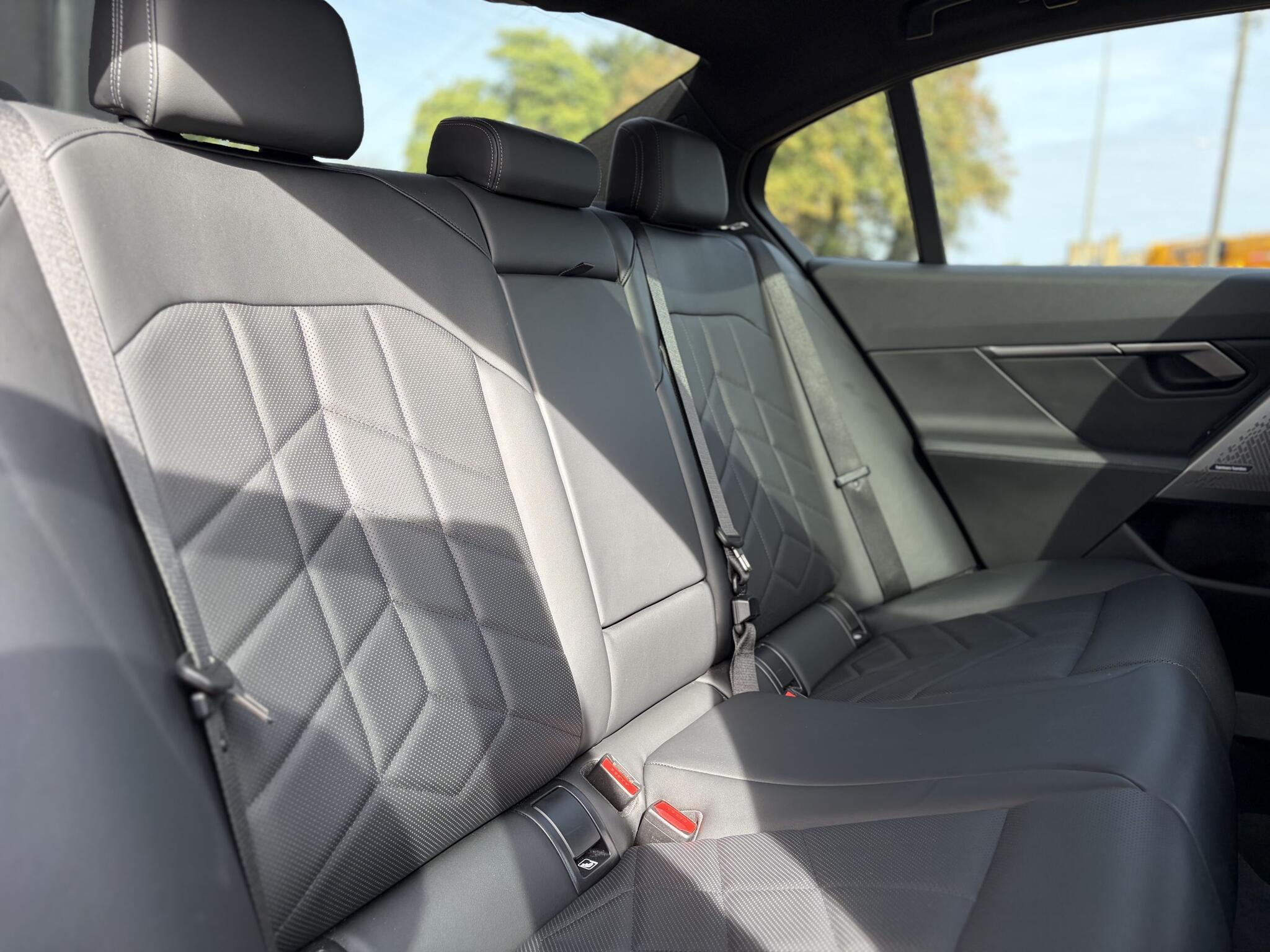BMW 5 Series view 34