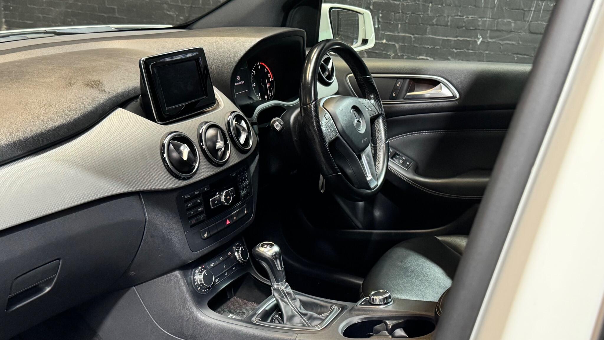 Mercedes-Benz B Class view 54