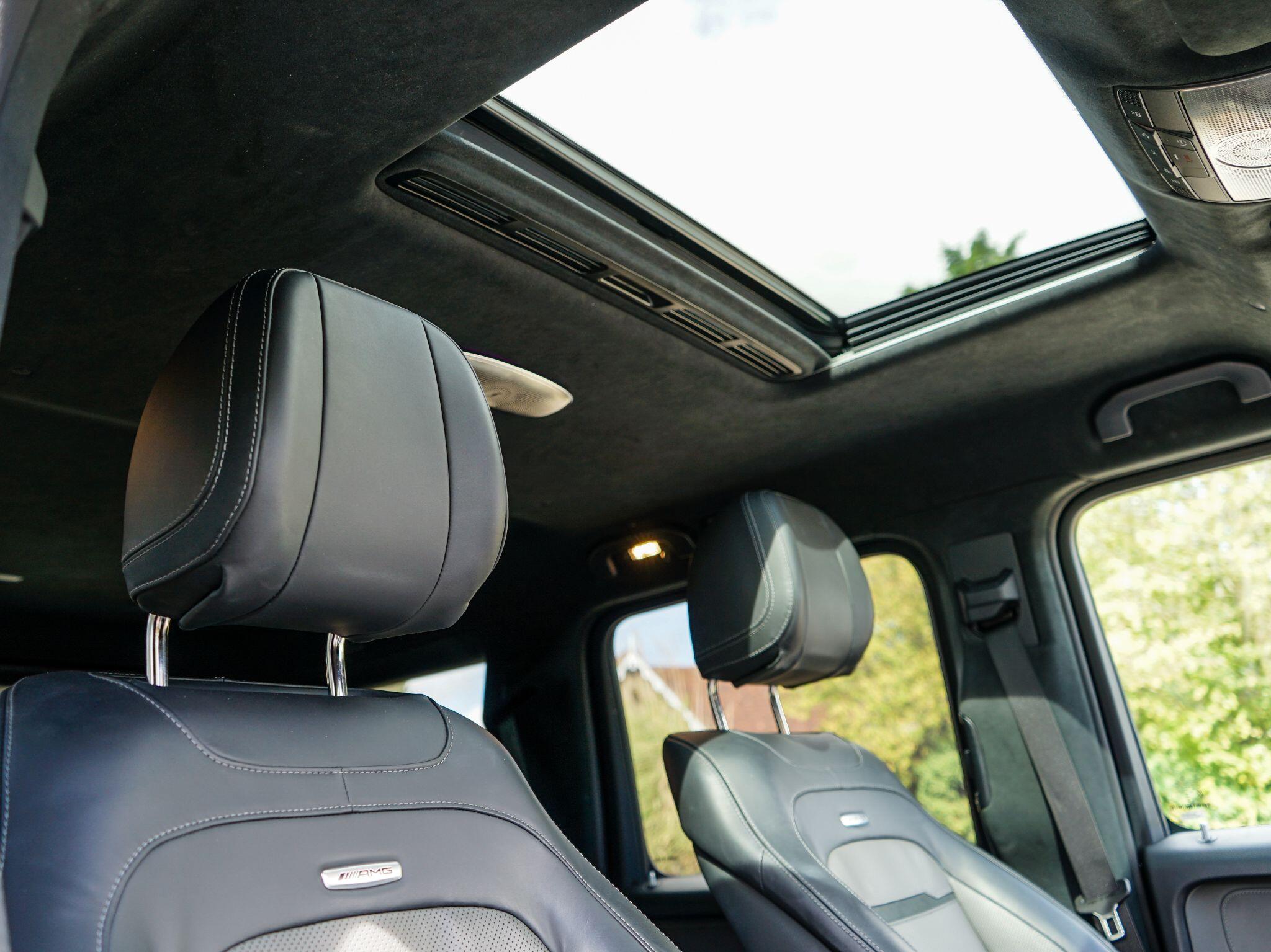Mercedes-Benz G Class view 30