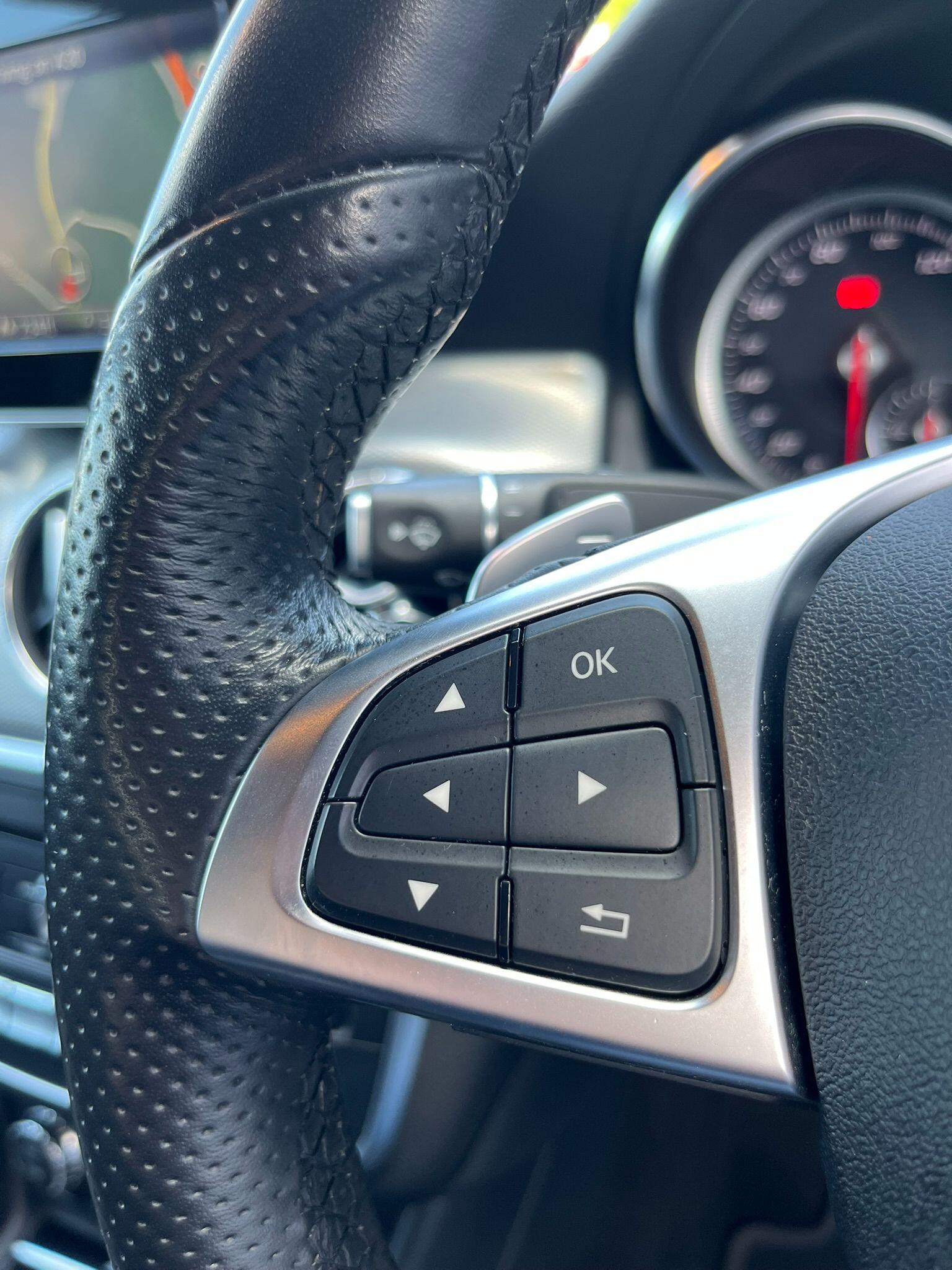 Mercedes-Benz Cla view 16
