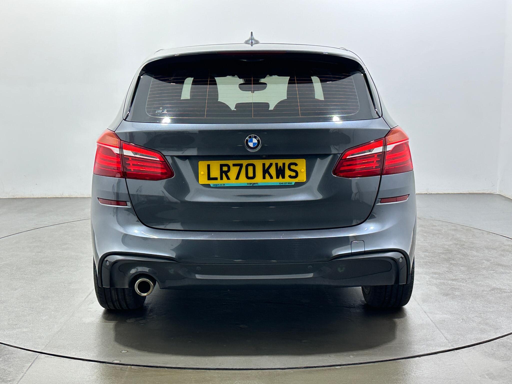 BMW 2 Series view 7
