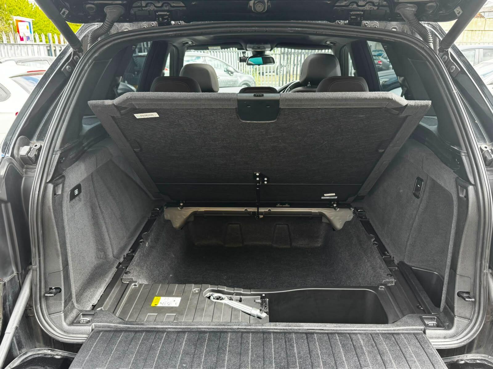 BMW X5 view 56