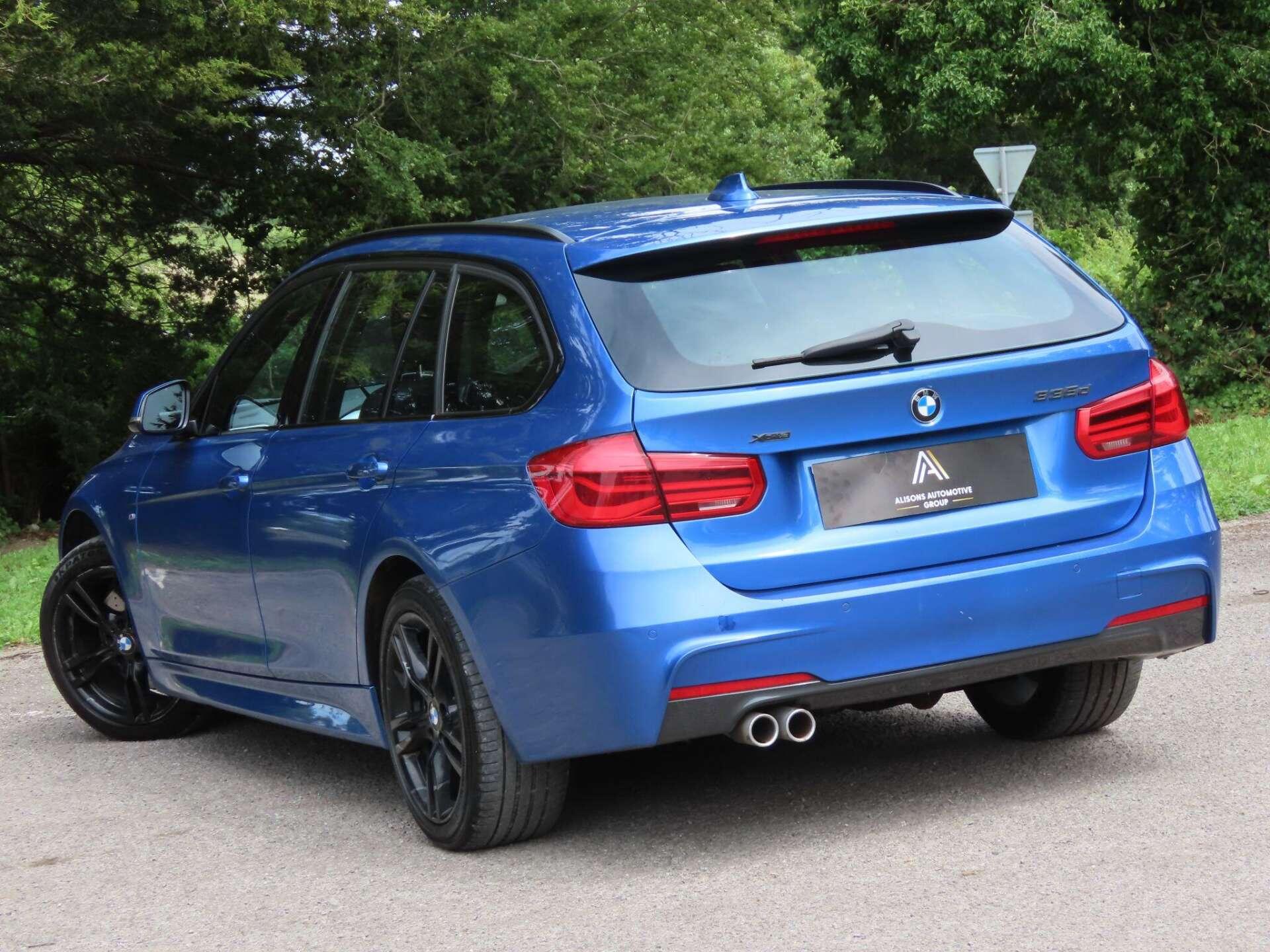 BMW 3 Series view 6