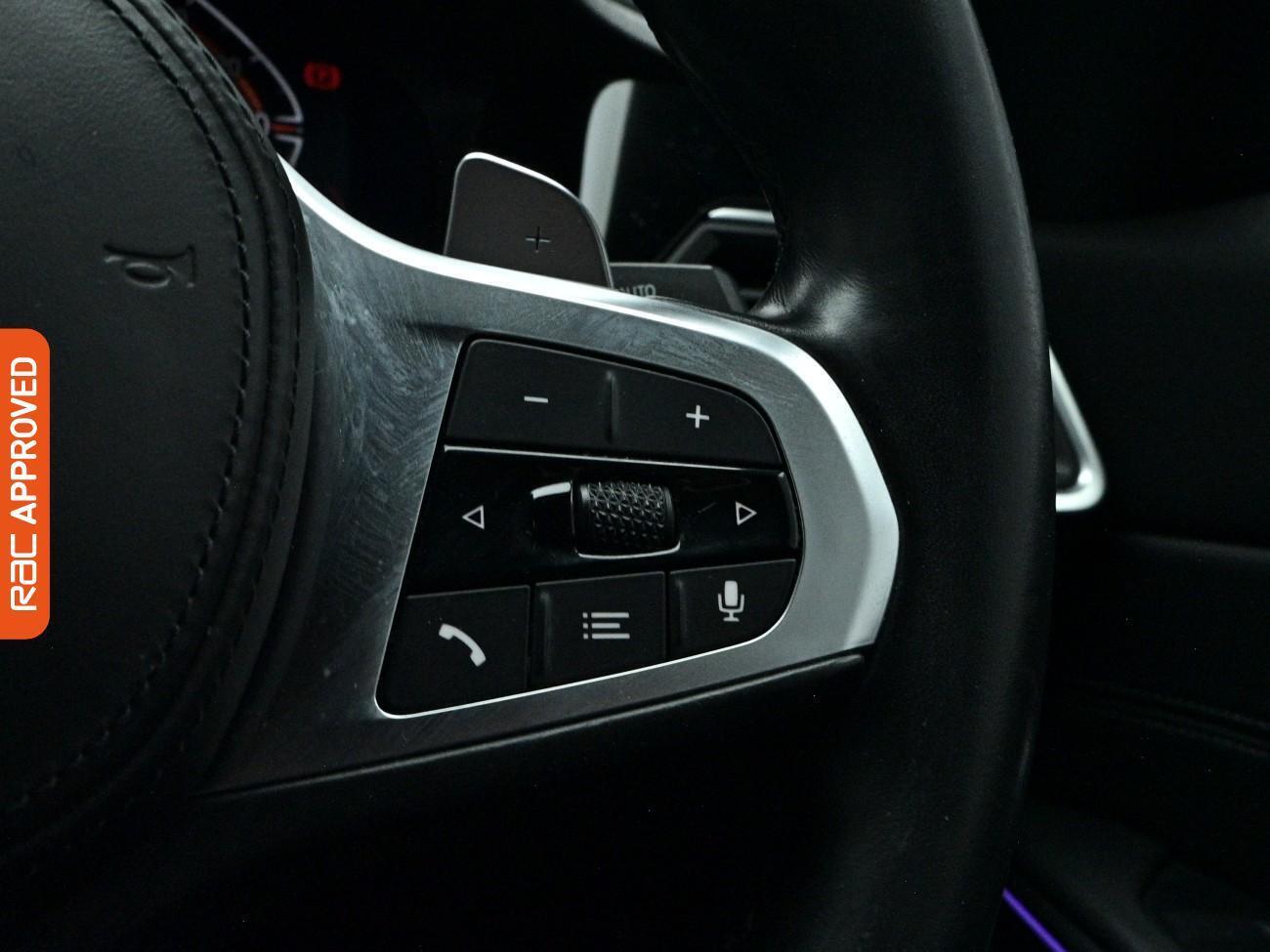 BMW 3 Series view 23