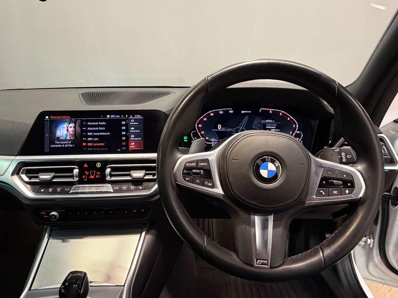 BMW 3 Series view 19