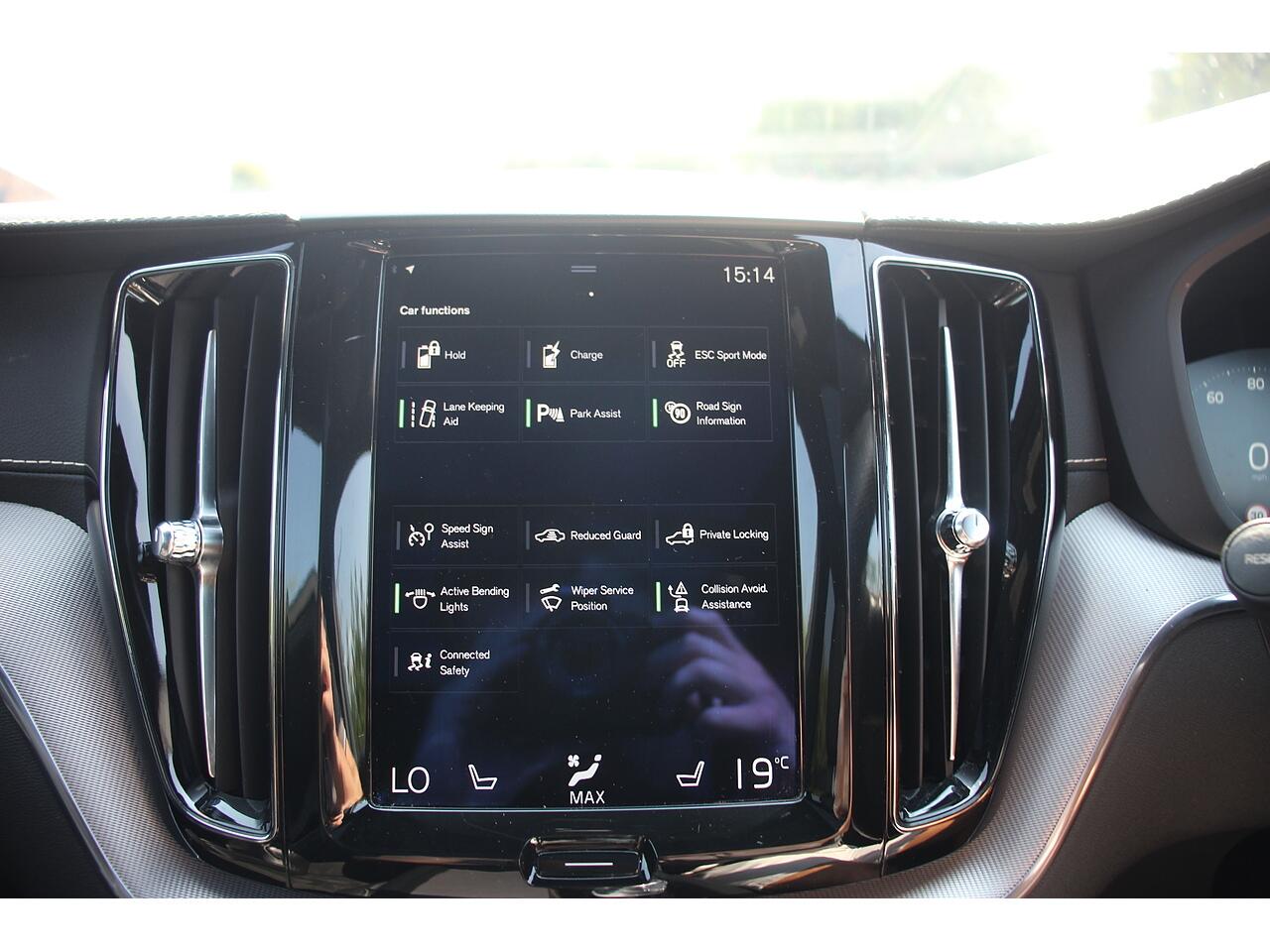 Volvo XC60 view 24
