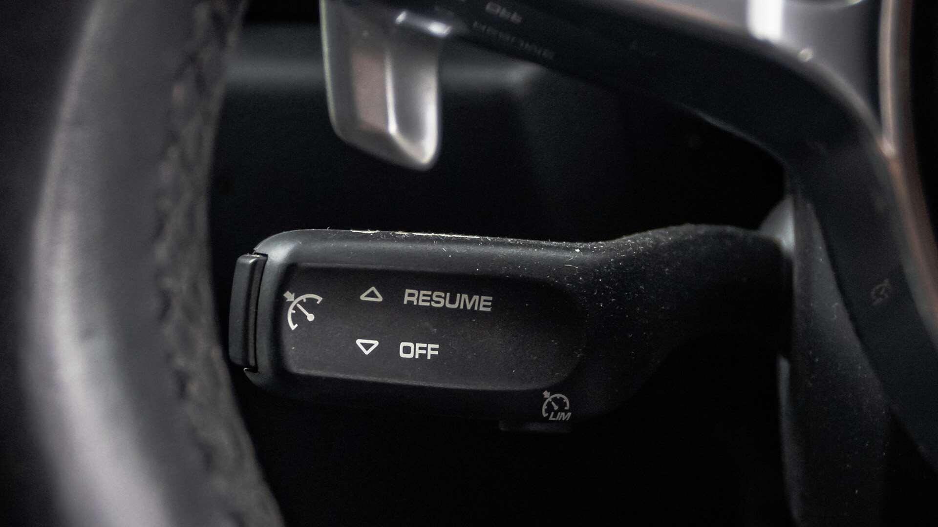 Porsche Macan view 32