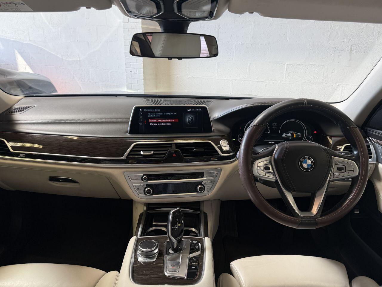 BMW 7 Series view 34