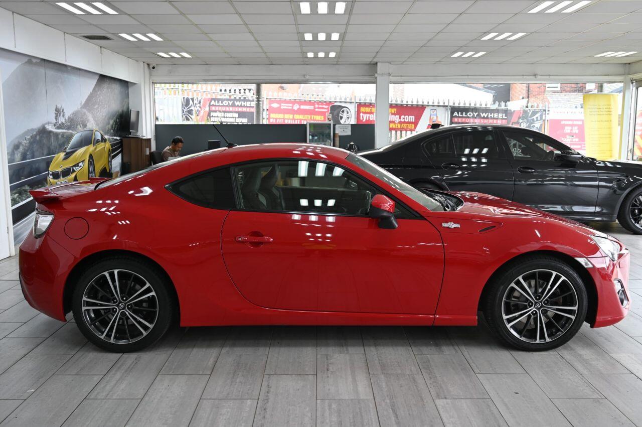 Toyota GT86 view 3