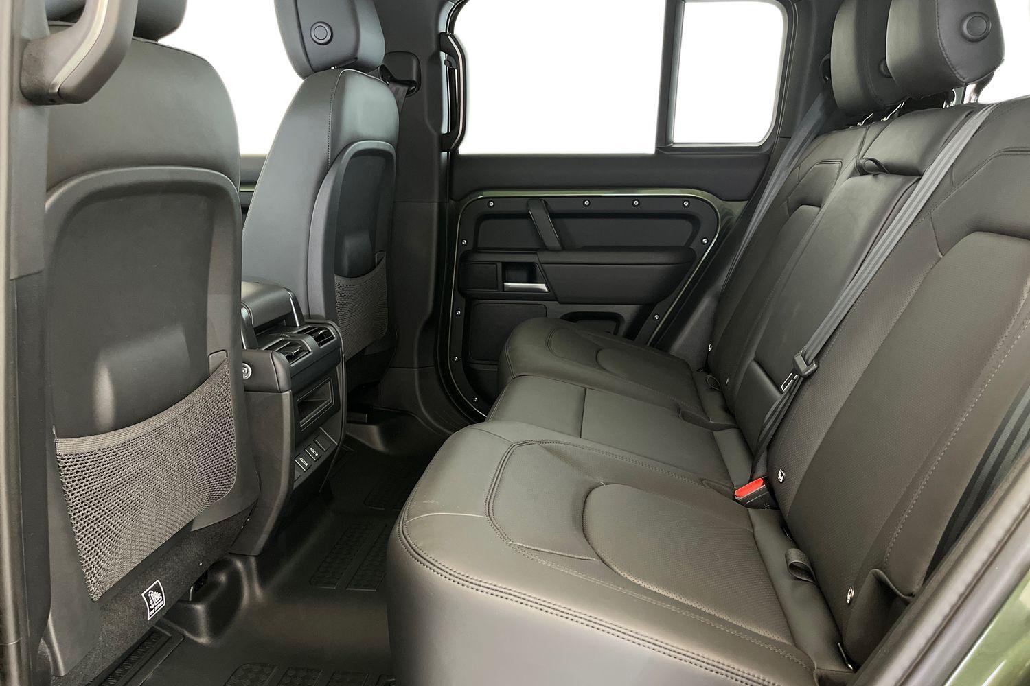 Land Rover Defender view 4