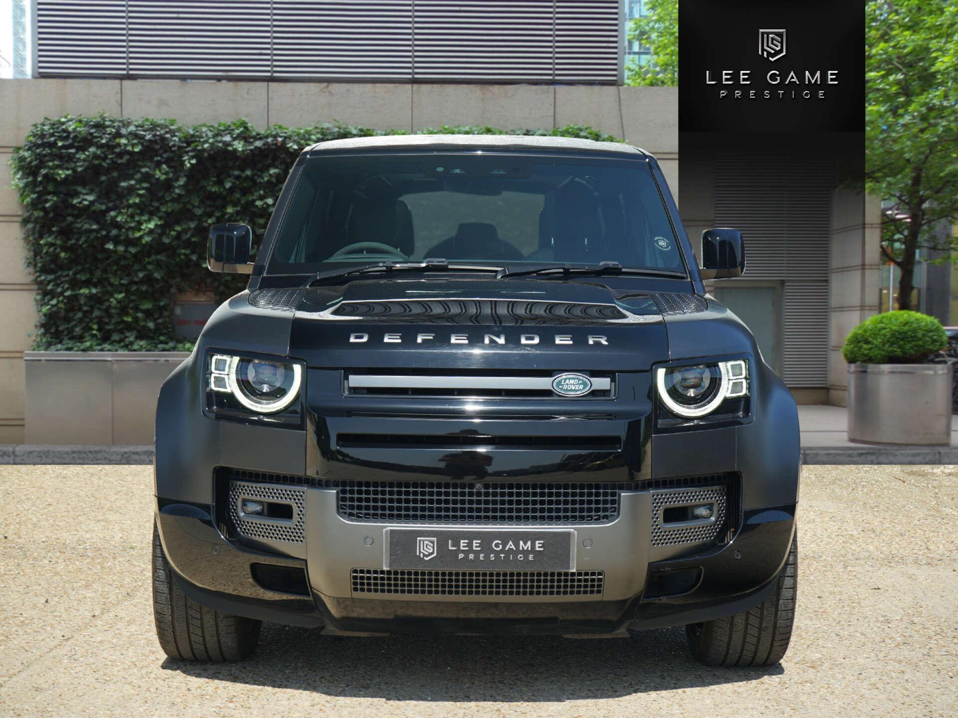 Land Rover Defender view 3