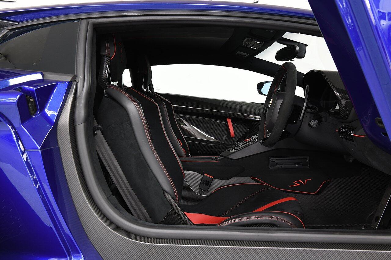 Lamborghini Aventador view 6