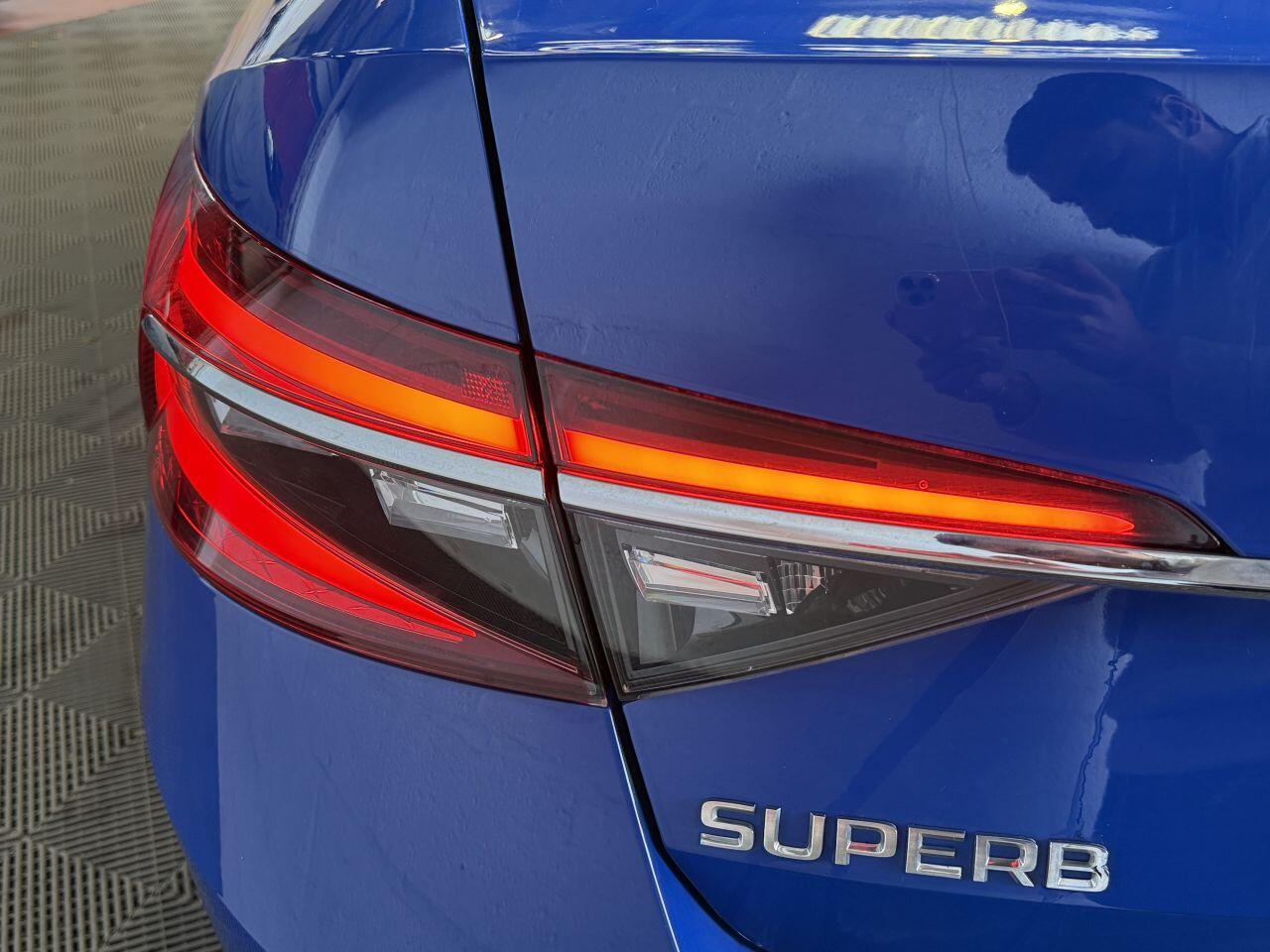 Skoda Superb view 24