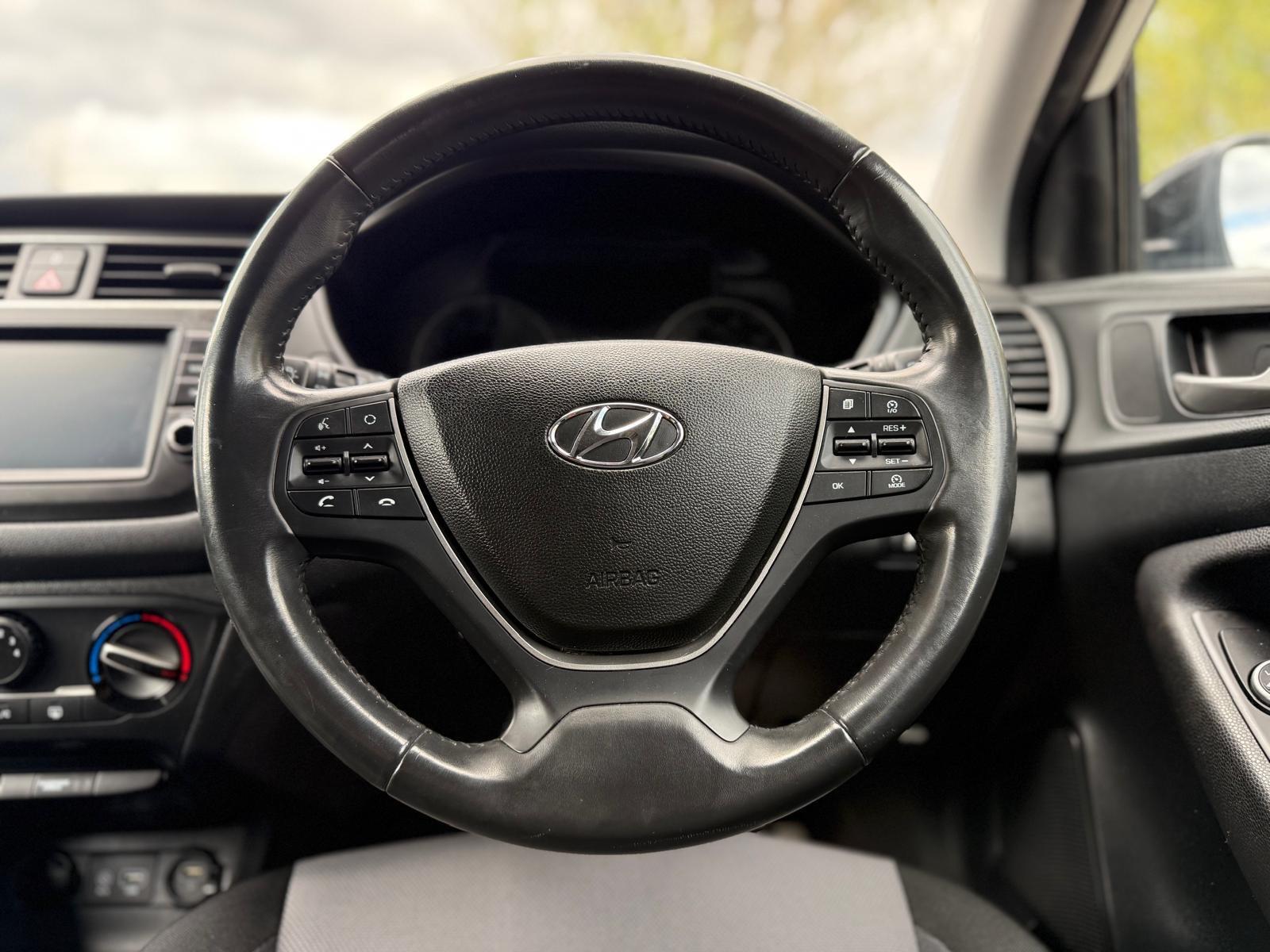 Hyundai i20 view 50