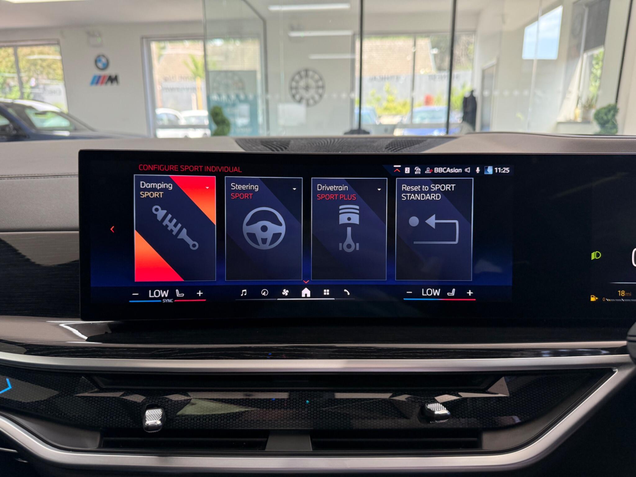 BMW X7 view 70