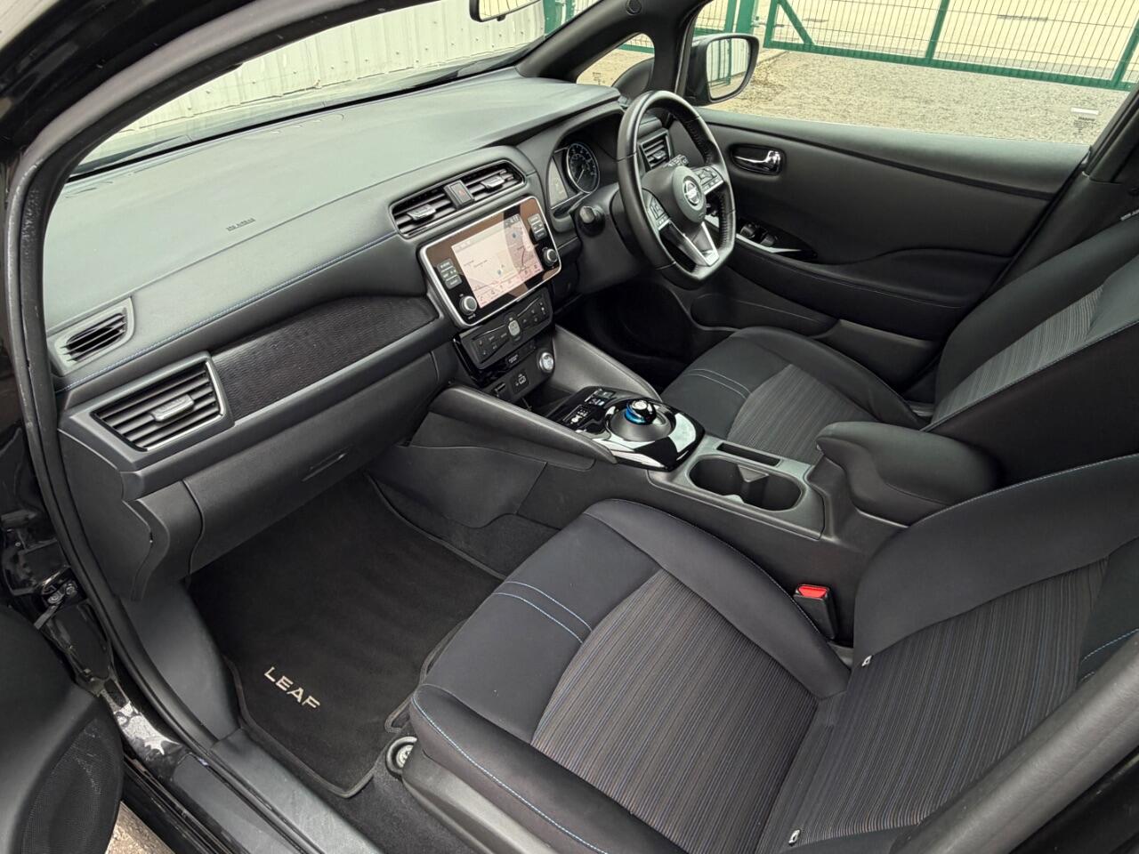 Nissan Leaf view 14