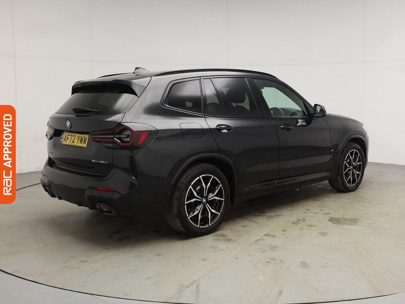 BMW X3 view 34