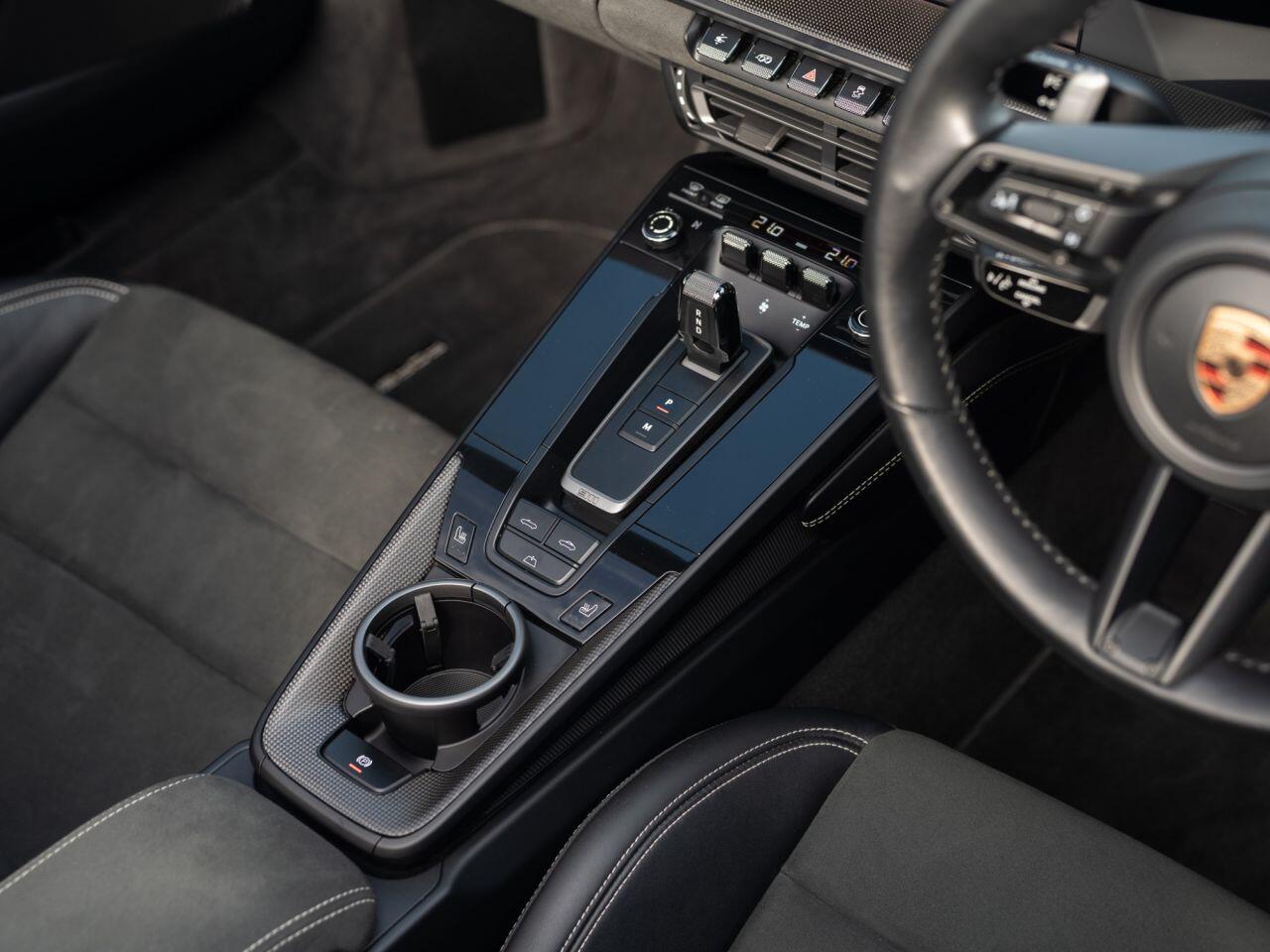 Porsche 911 view 14