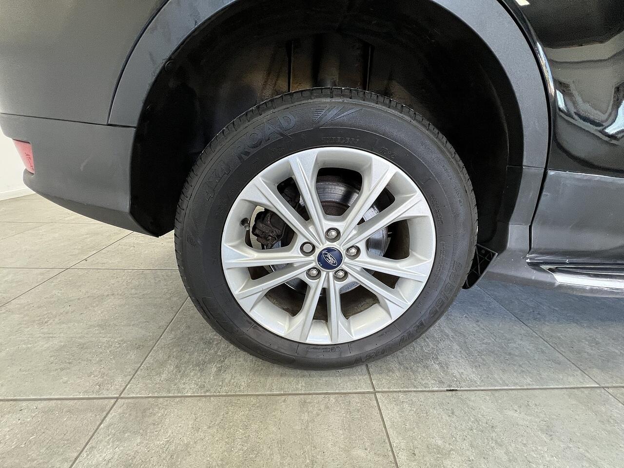 Ford Kuga view 21